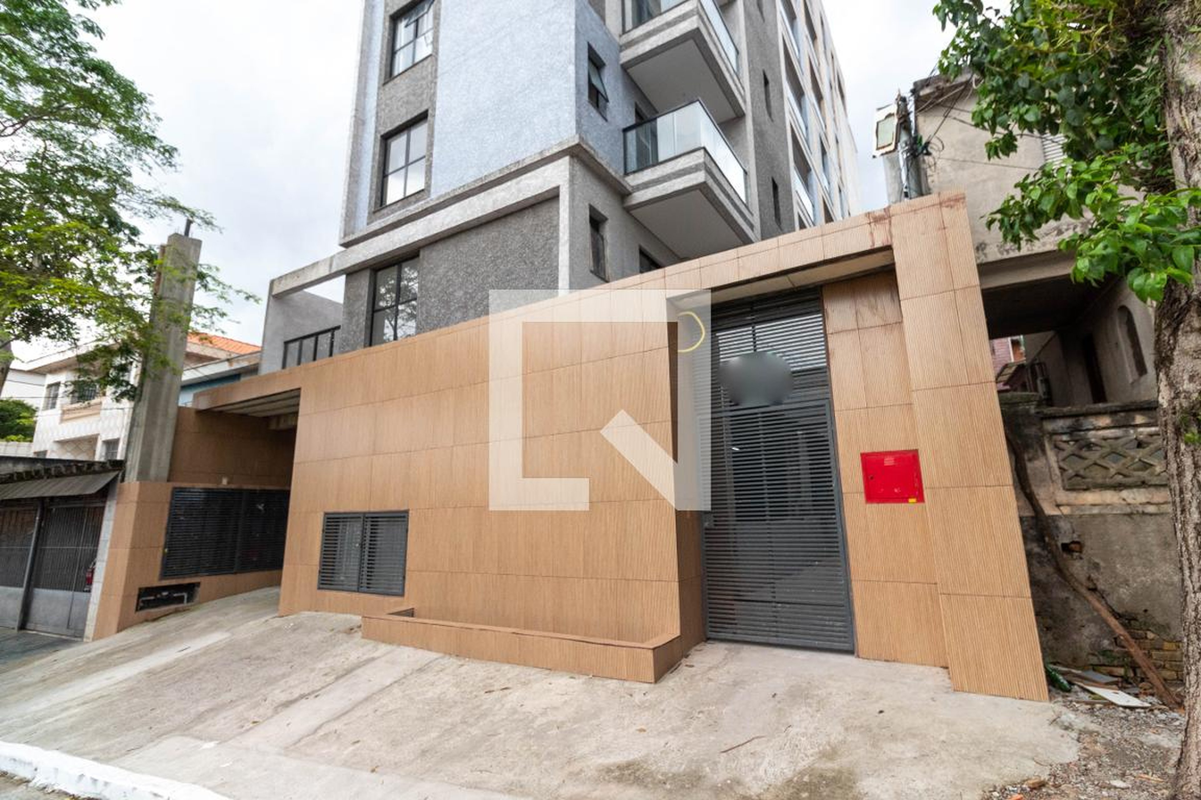 Fachada do Prédio Condomínio em Rua Piquinhu, 315