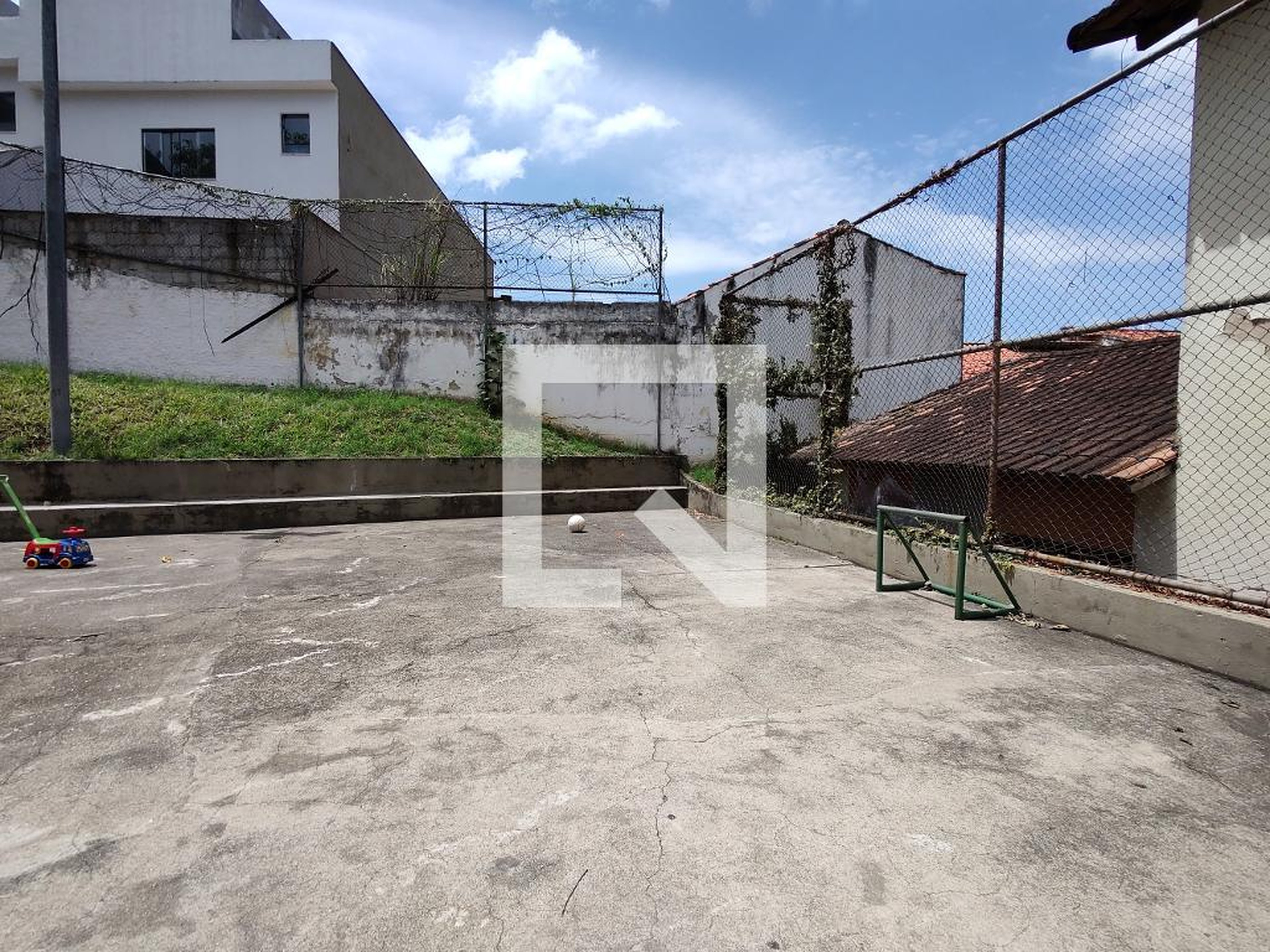 Quadra Esportiva - Village dos Ipês