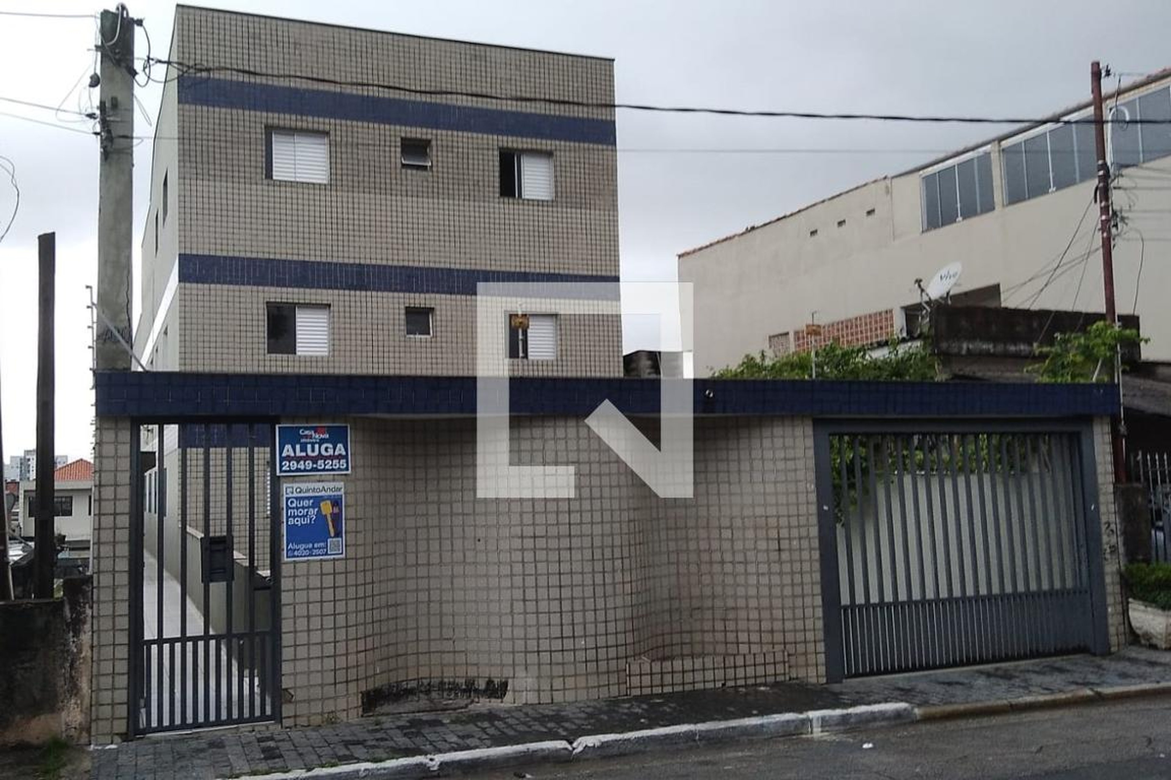 Fachada Condomínio em Rua Coronel Lopes Branco, 400