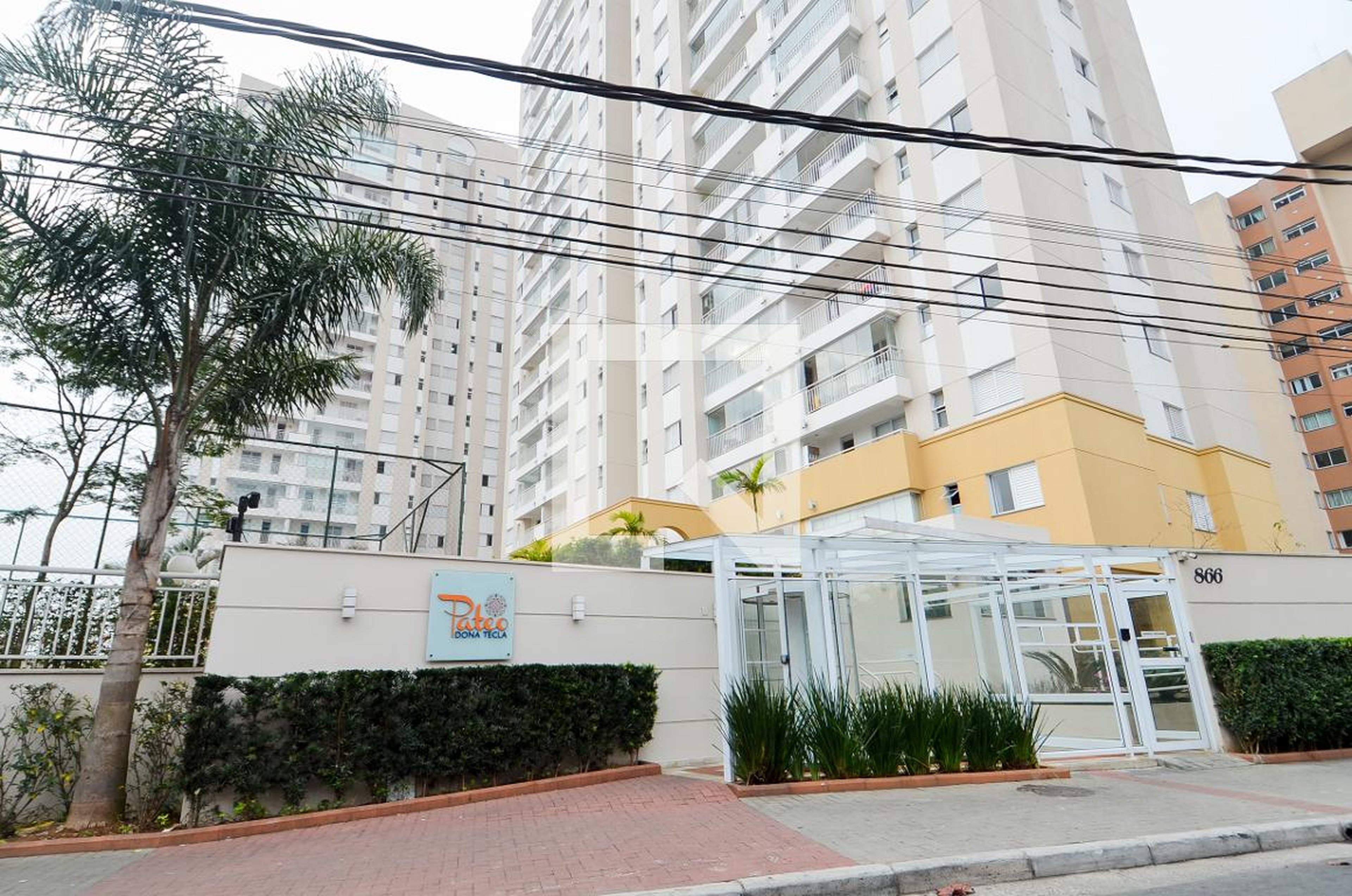 Fachada do Condomínio Condomínio Pateo Dona Tecla