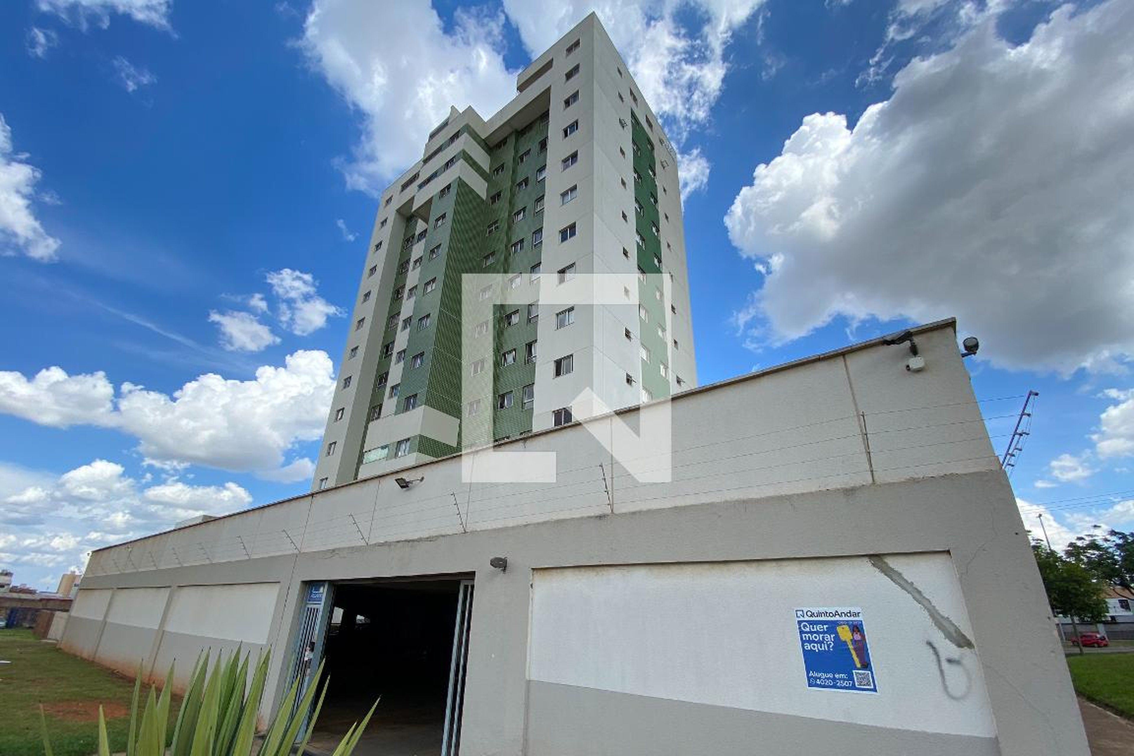 Fachada Condomínio em SAMAMBAIA SUL QS 308 CJ 1 LT 9, s/n