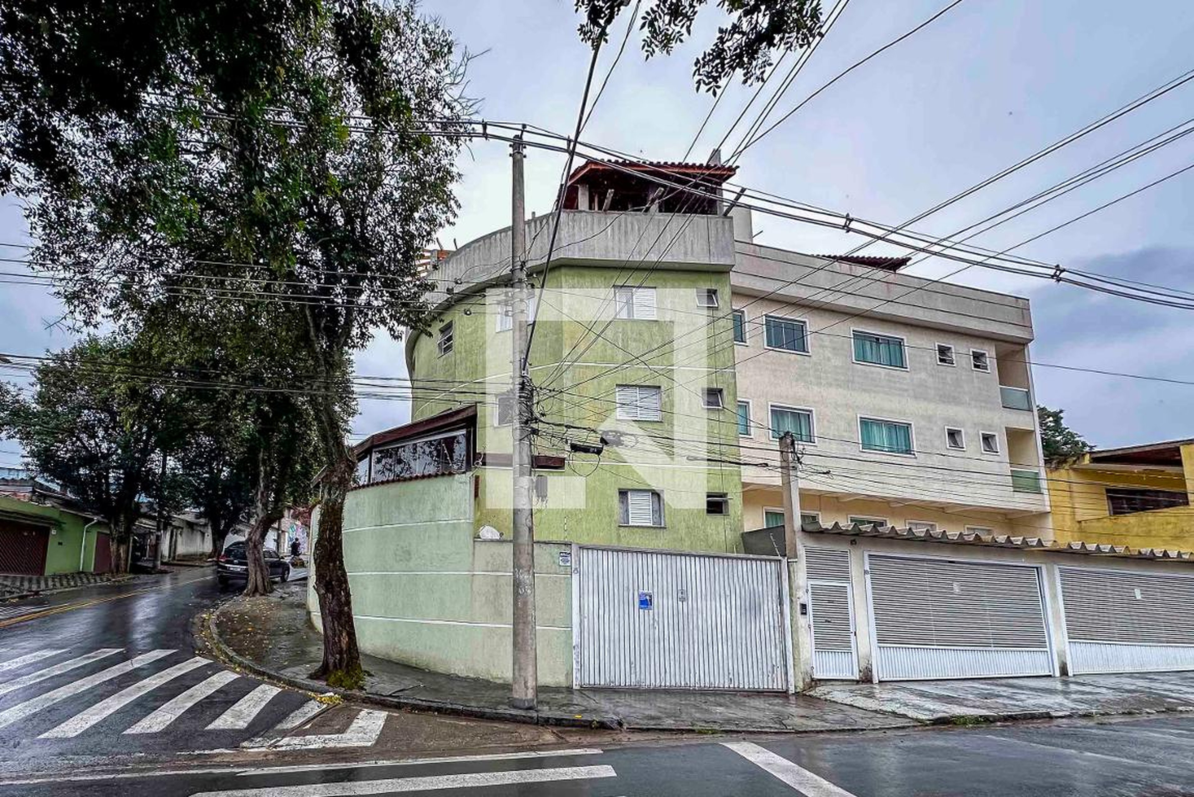 Fachada Condomínio em Rua Rolândia, 308
