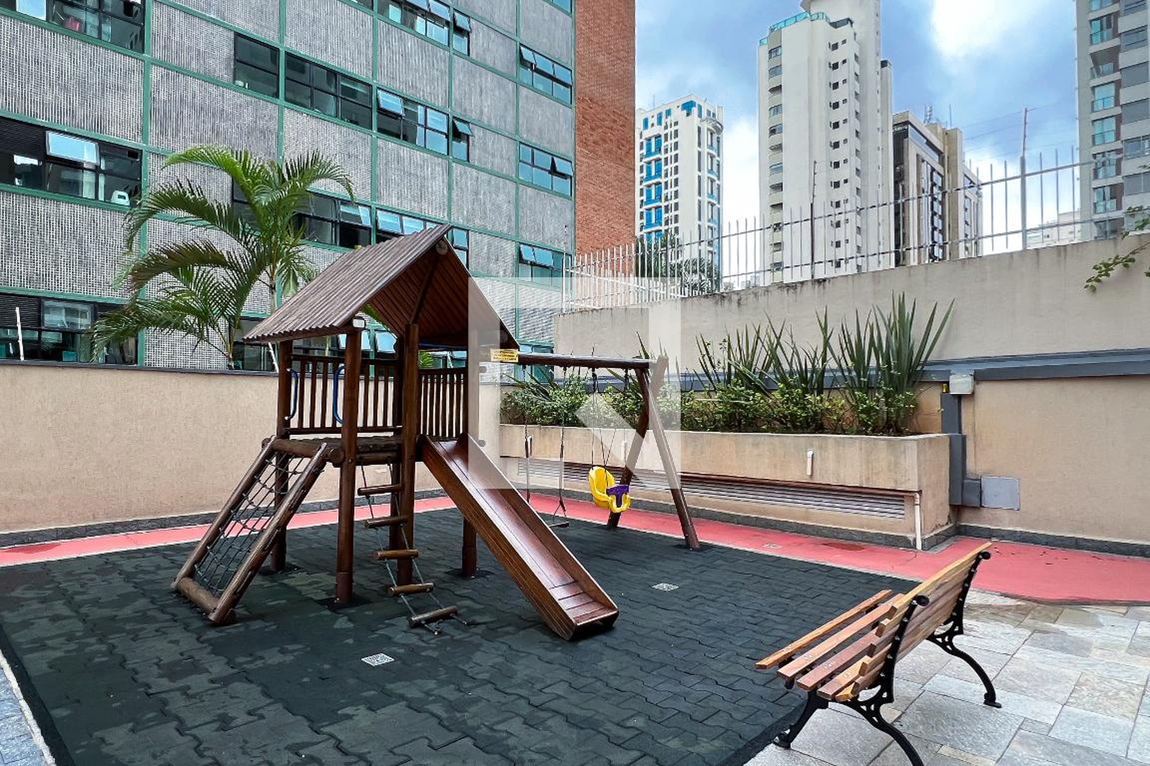 Playground - Parque dos Rouxinóis