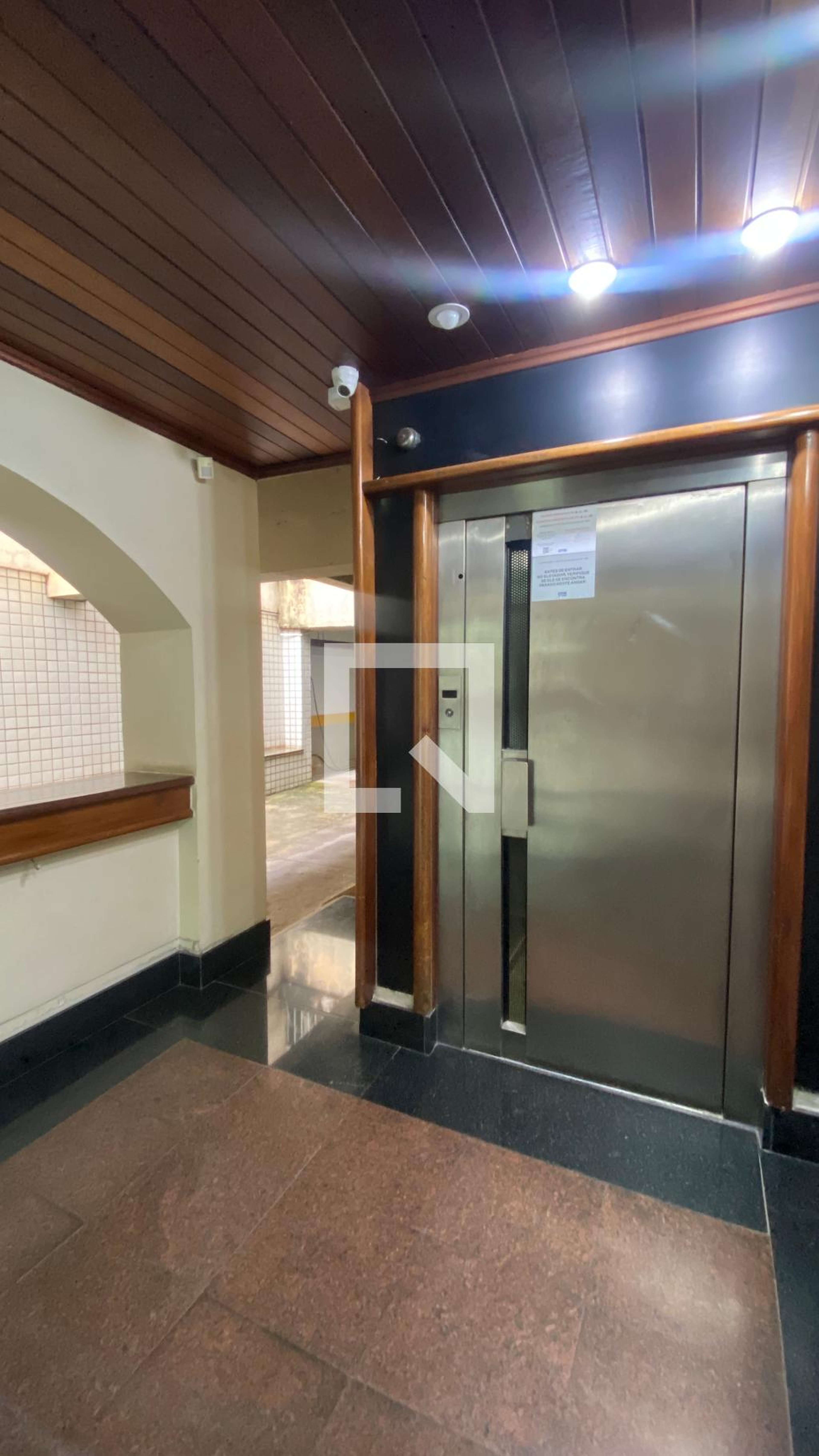 Elevador - Edifício Vila Maria