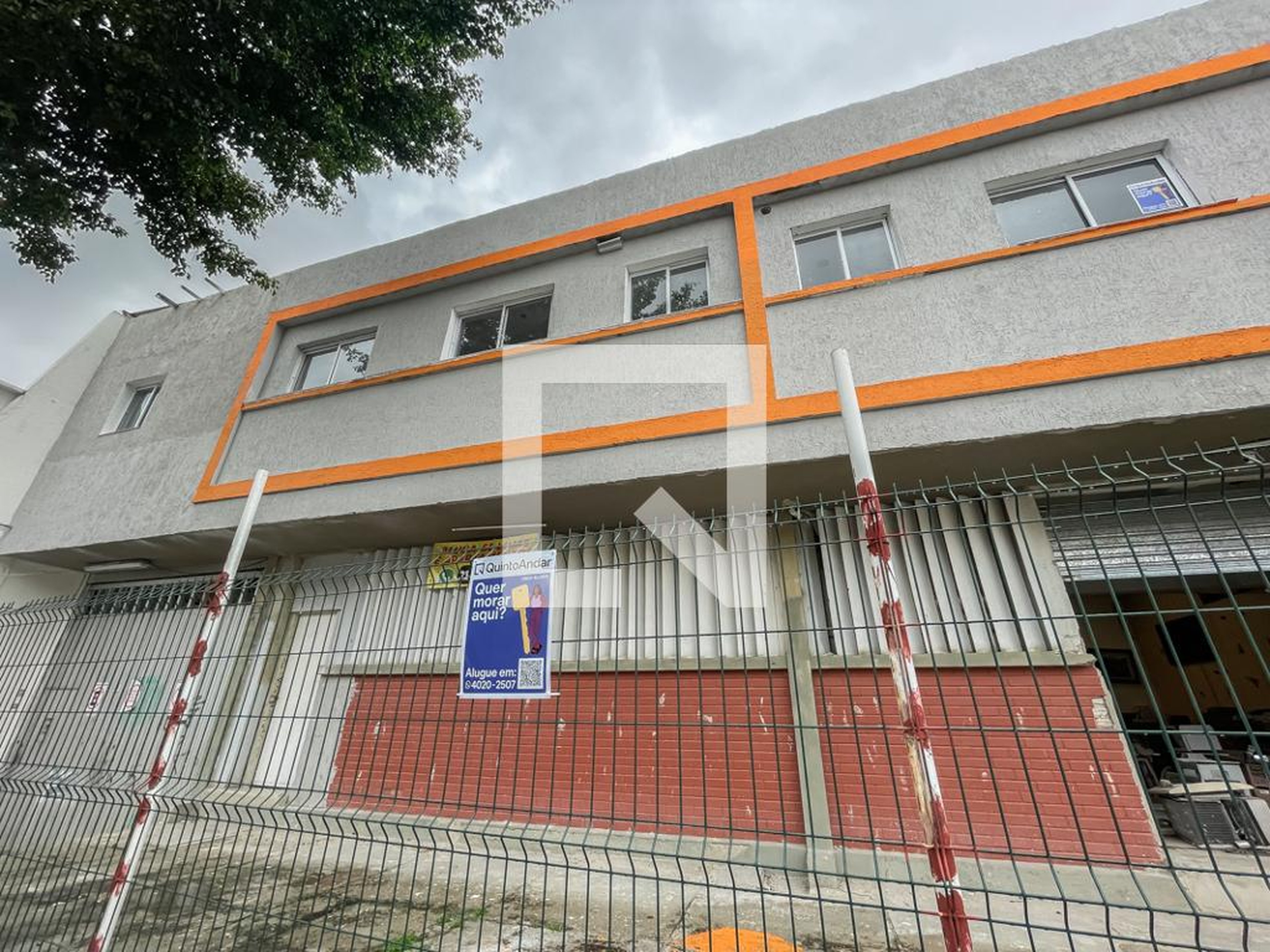 Fachada Condomínio em Rua Licínio Cardoso, 135