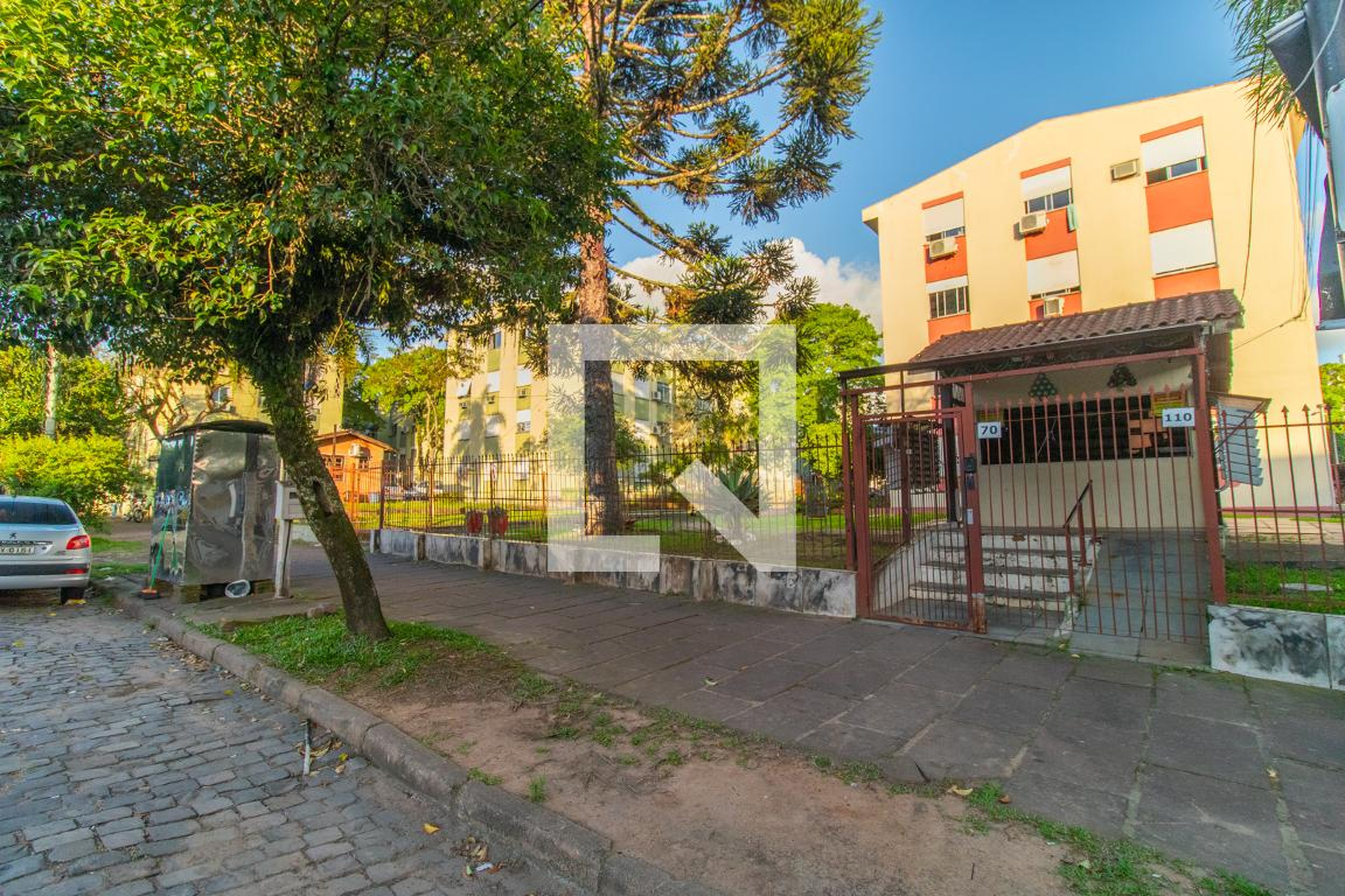 Fachada Condomínio em Rua Joaquim Gil de Carvalho, 70