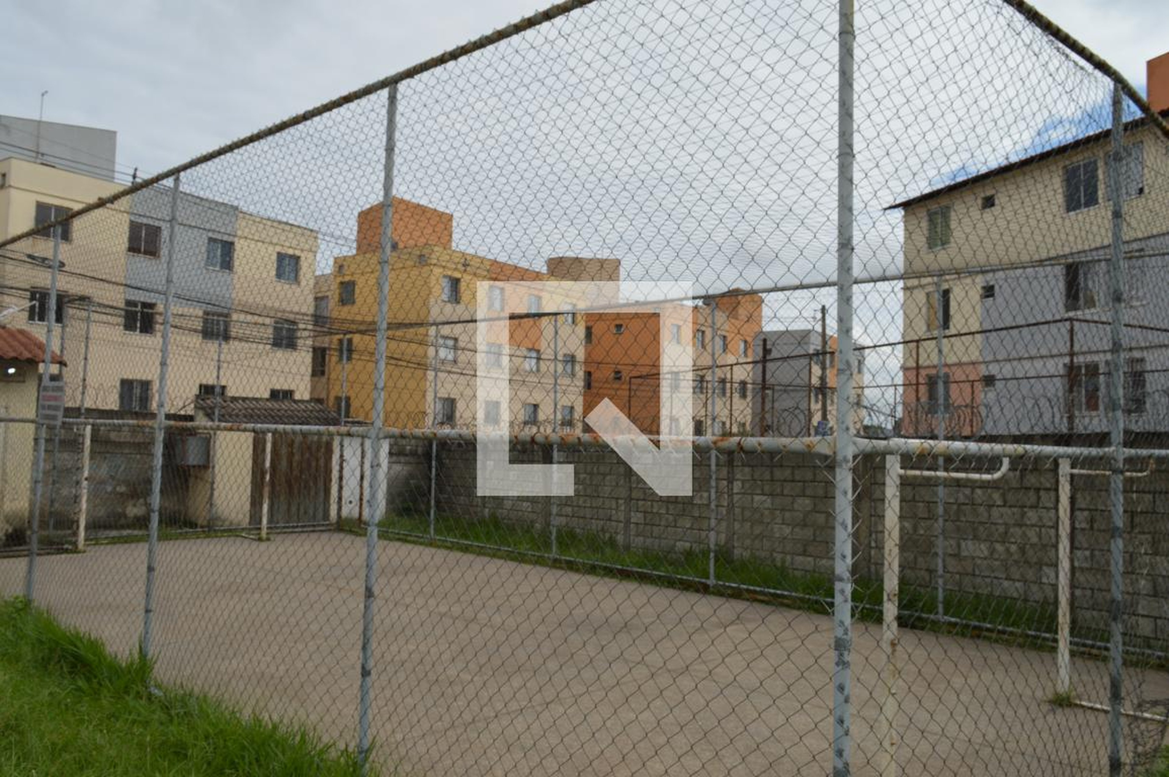 Quadra Condomínio em Rua Quarenta e Nove, 100