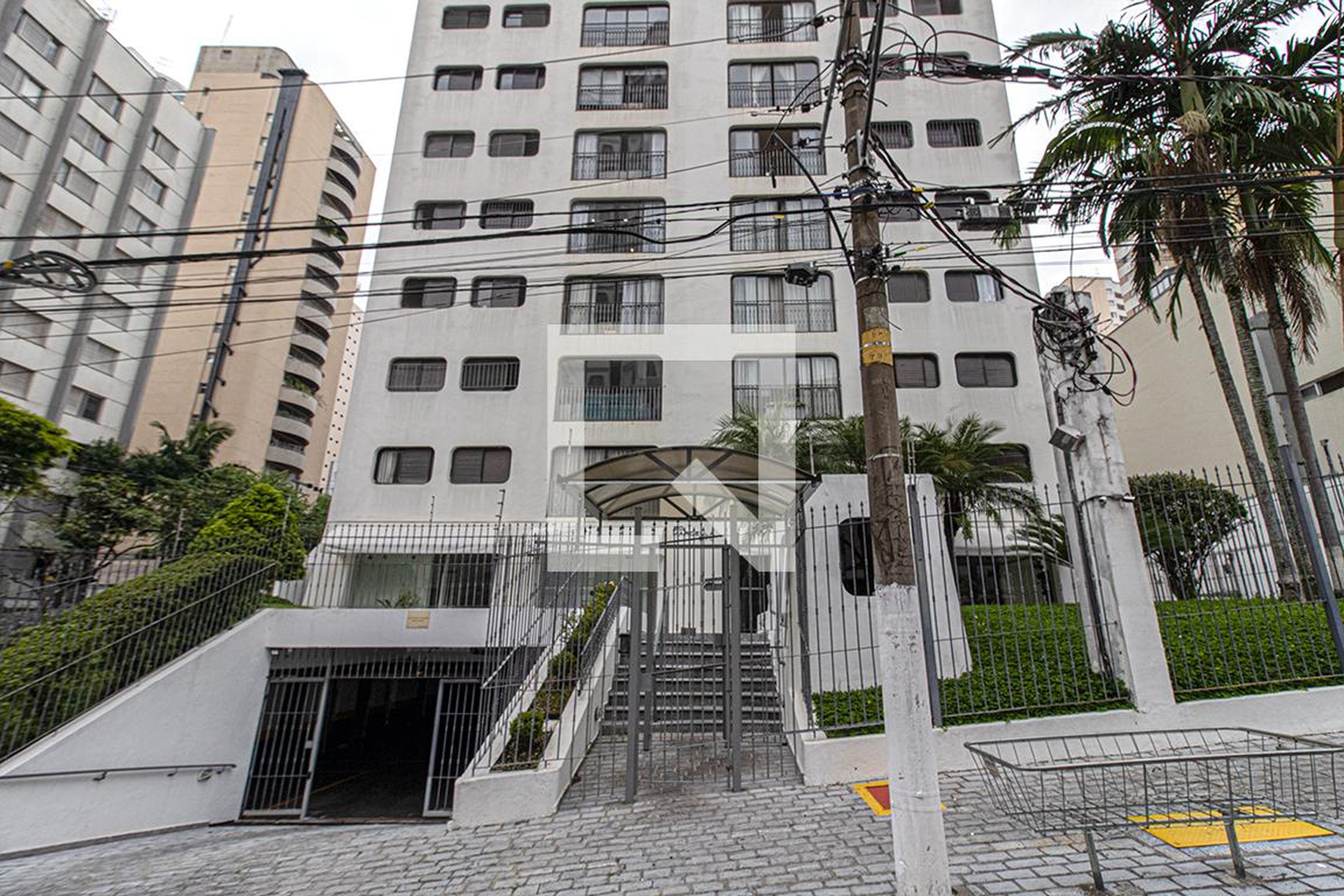 fachada do prédio Condomínio Marcela