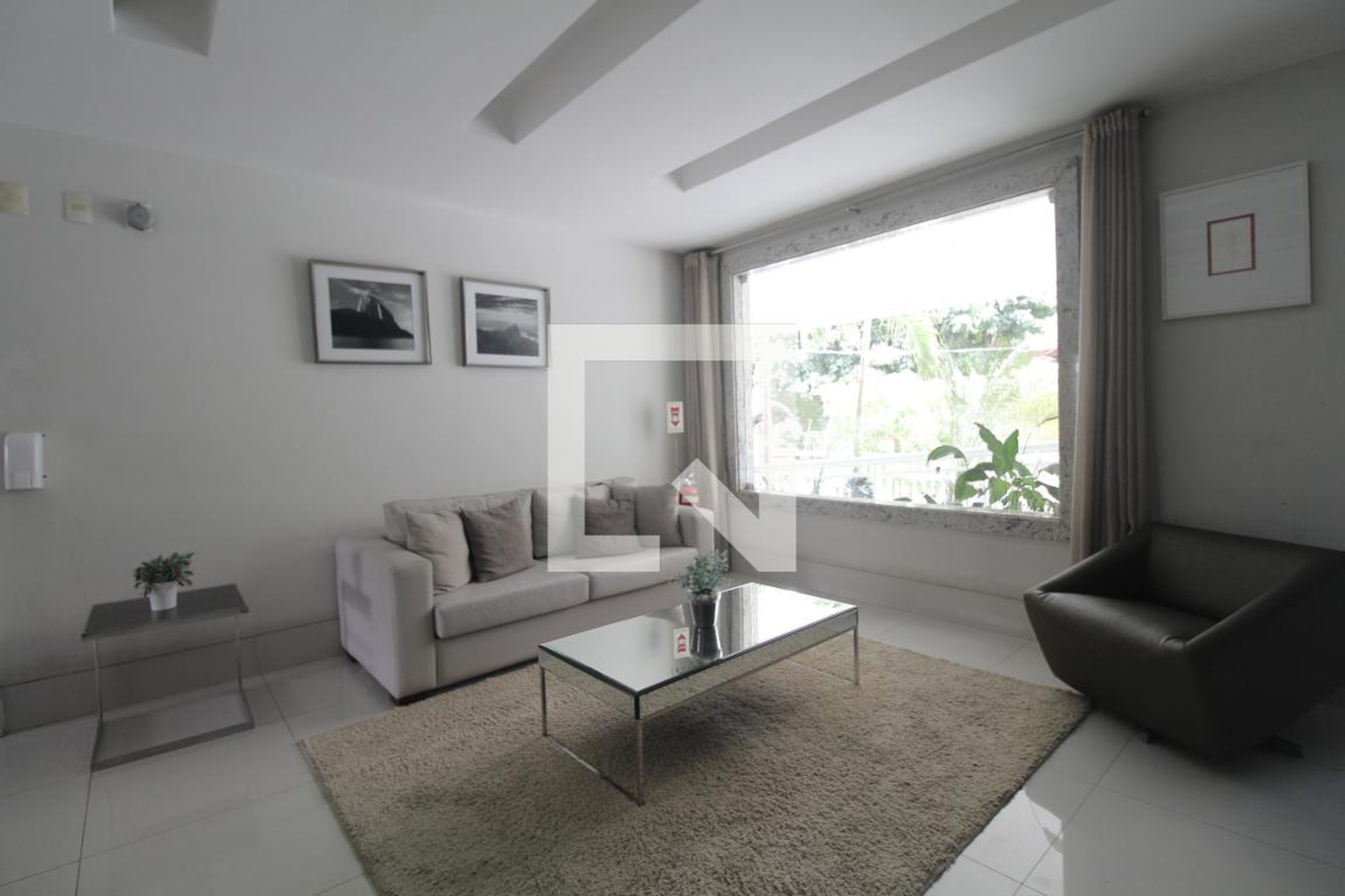 Hall de entrada - Maison Corbage