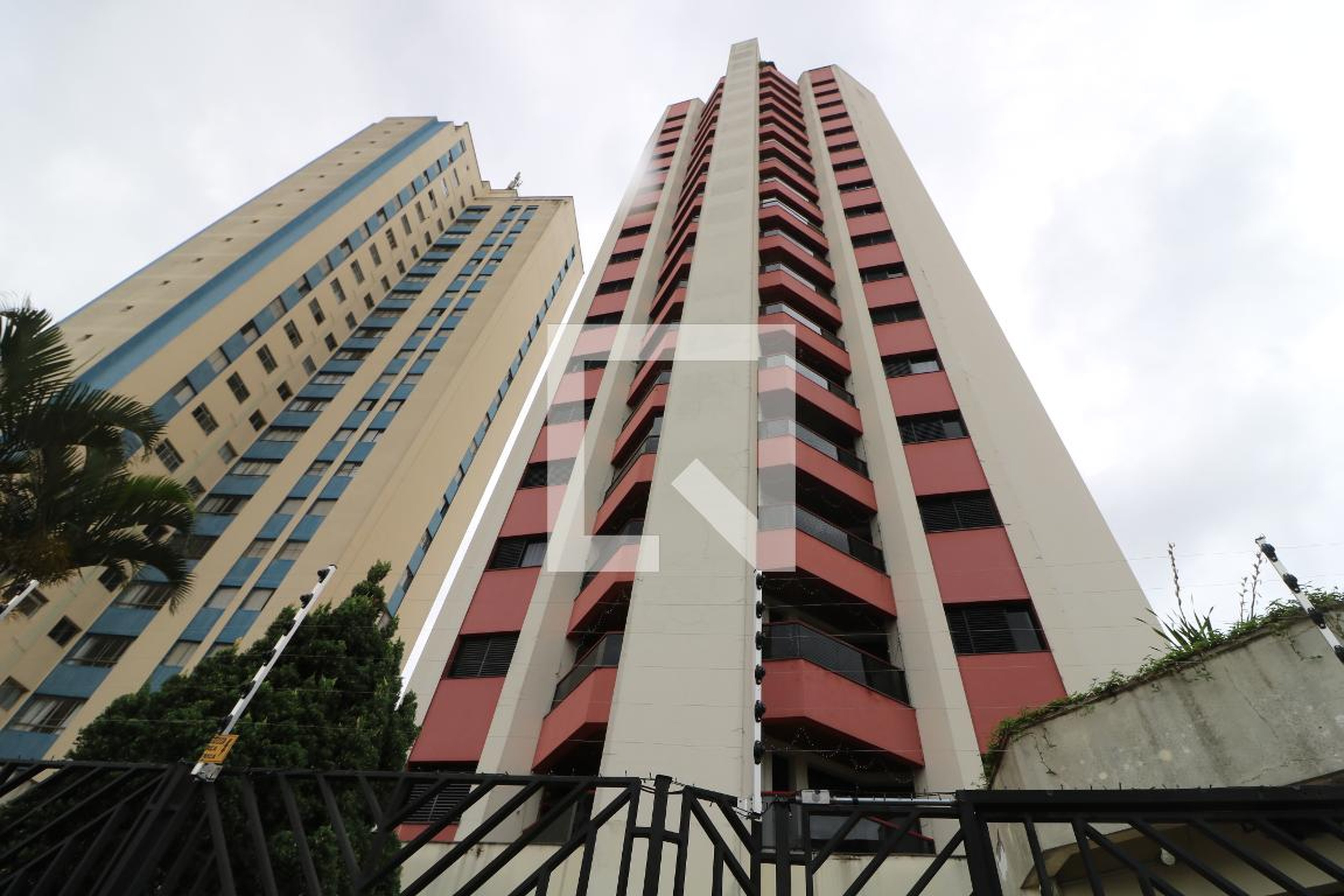 Fachada do Prédio Condomínio Capri
