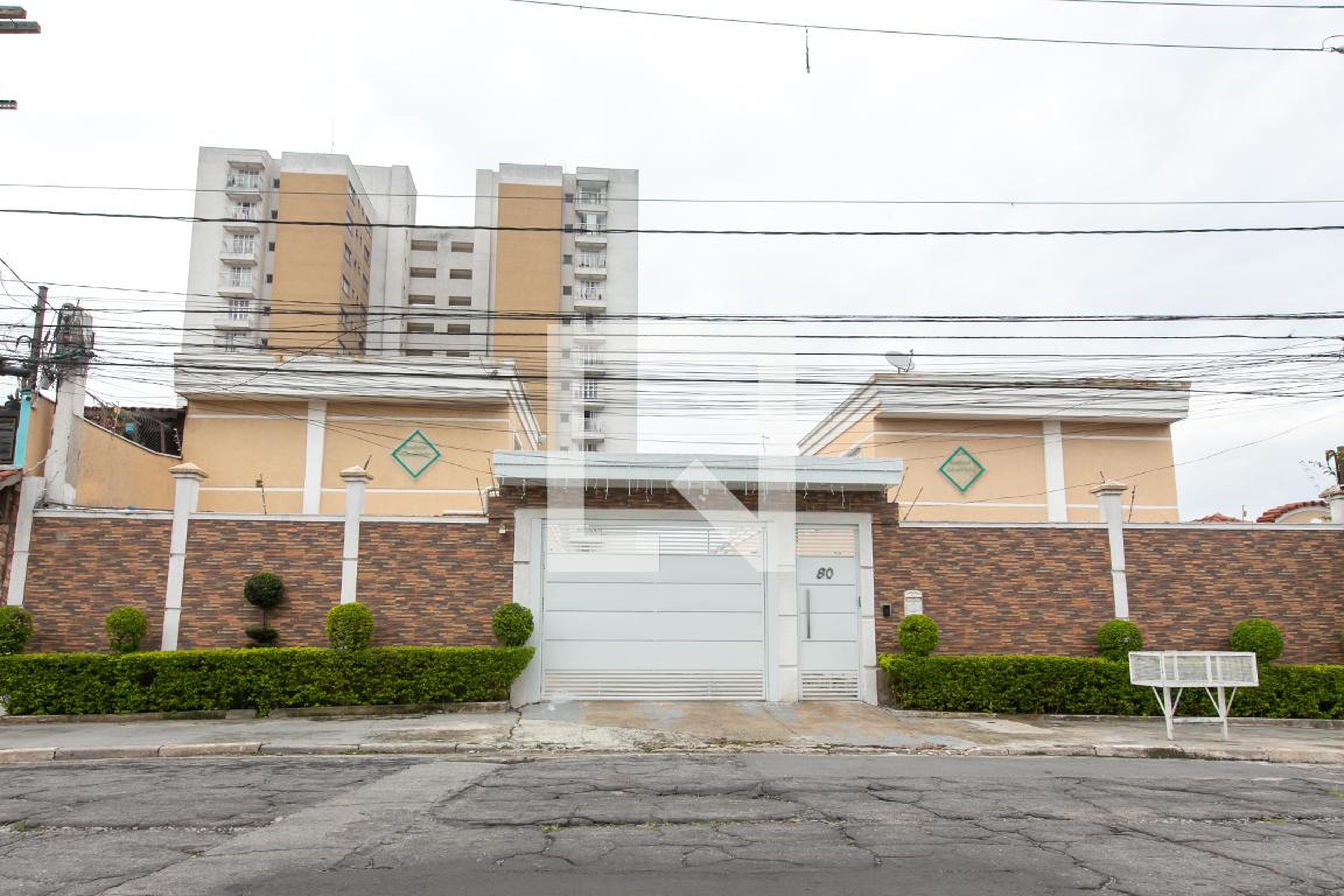 Fachada do Condomínio Residencial Edward Felix de Moraes