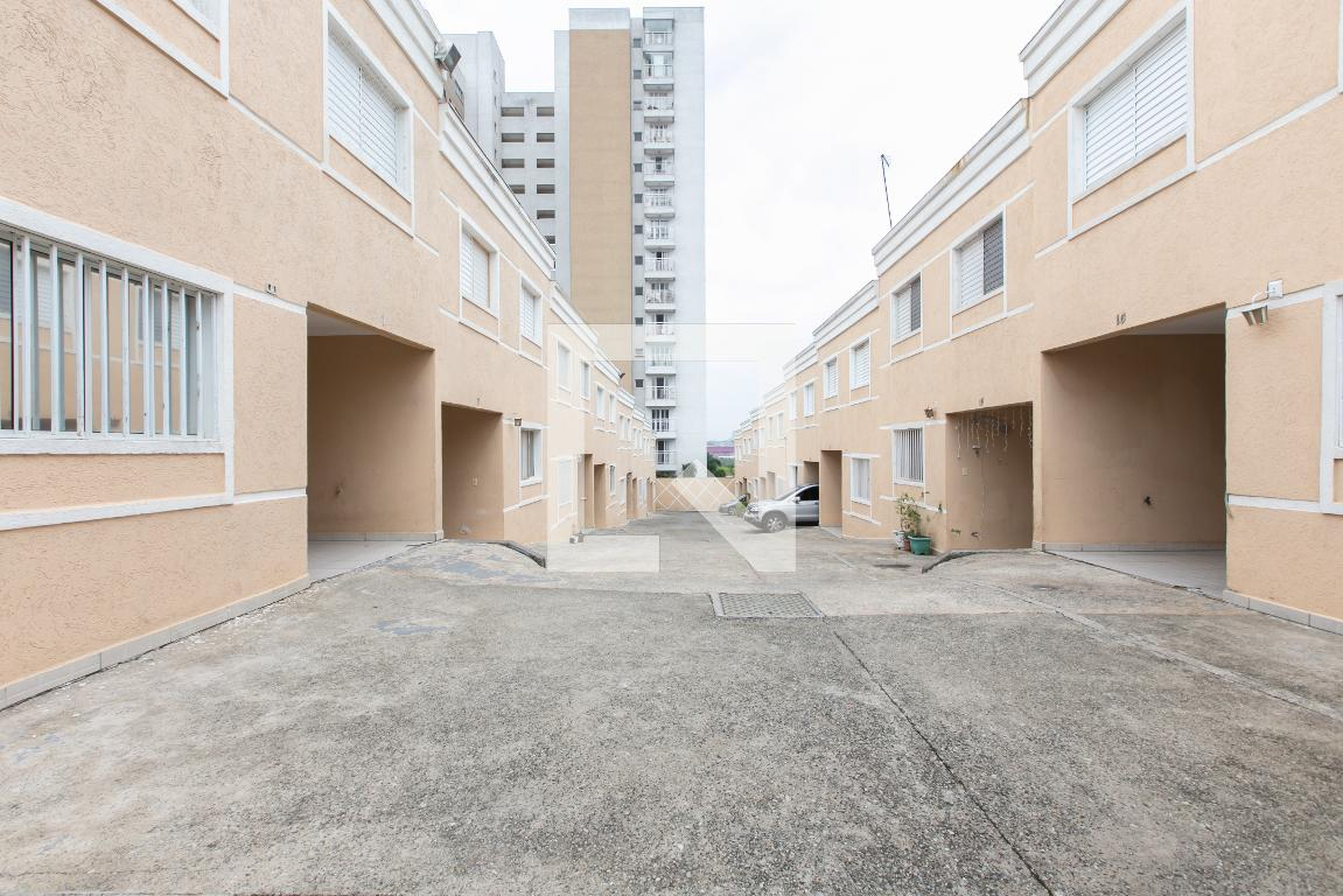 Condomínio - Residencial Edward Felix de Moraes