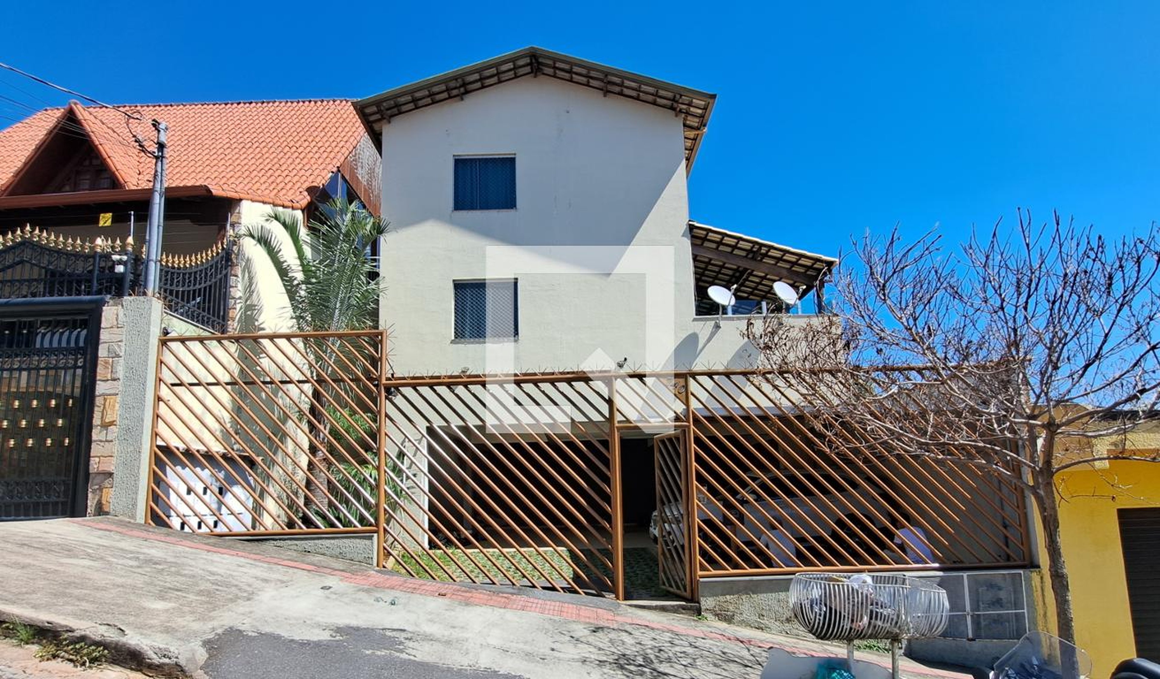 Fachada Condomínio em Rua Paschoal de Abreu, 740