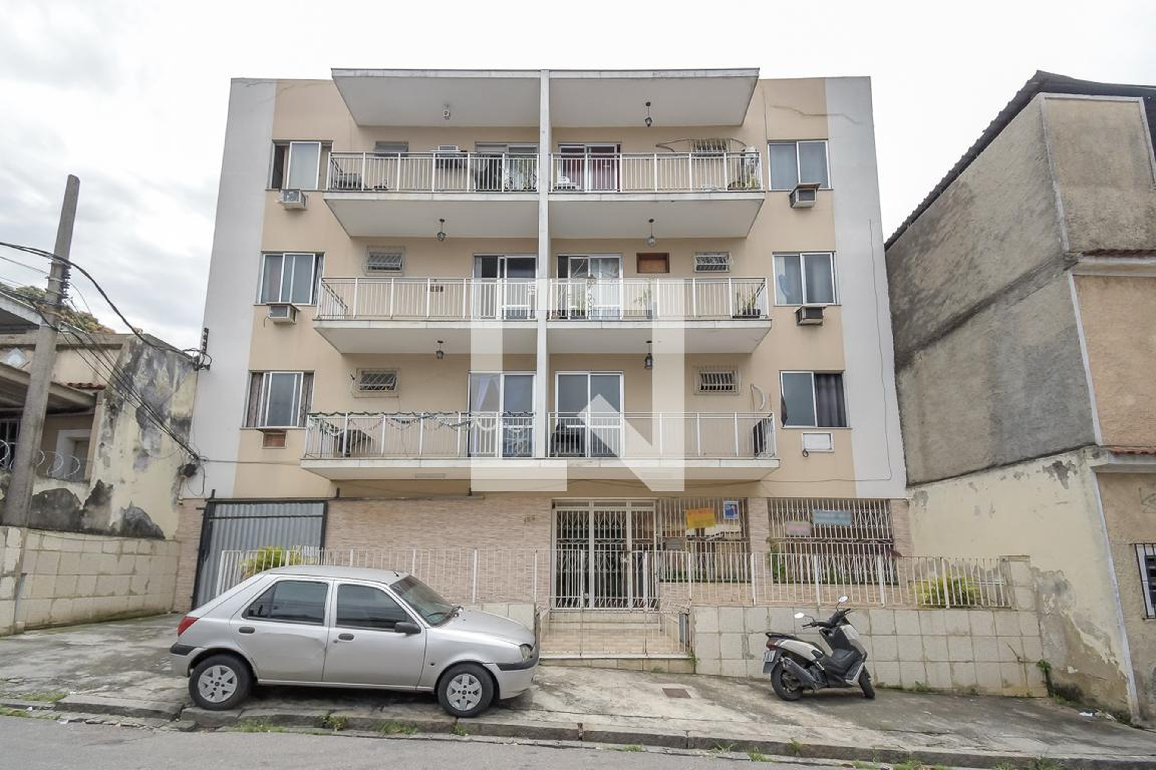 Fachada do Prédio Condomínio em Rua Jaci, 138