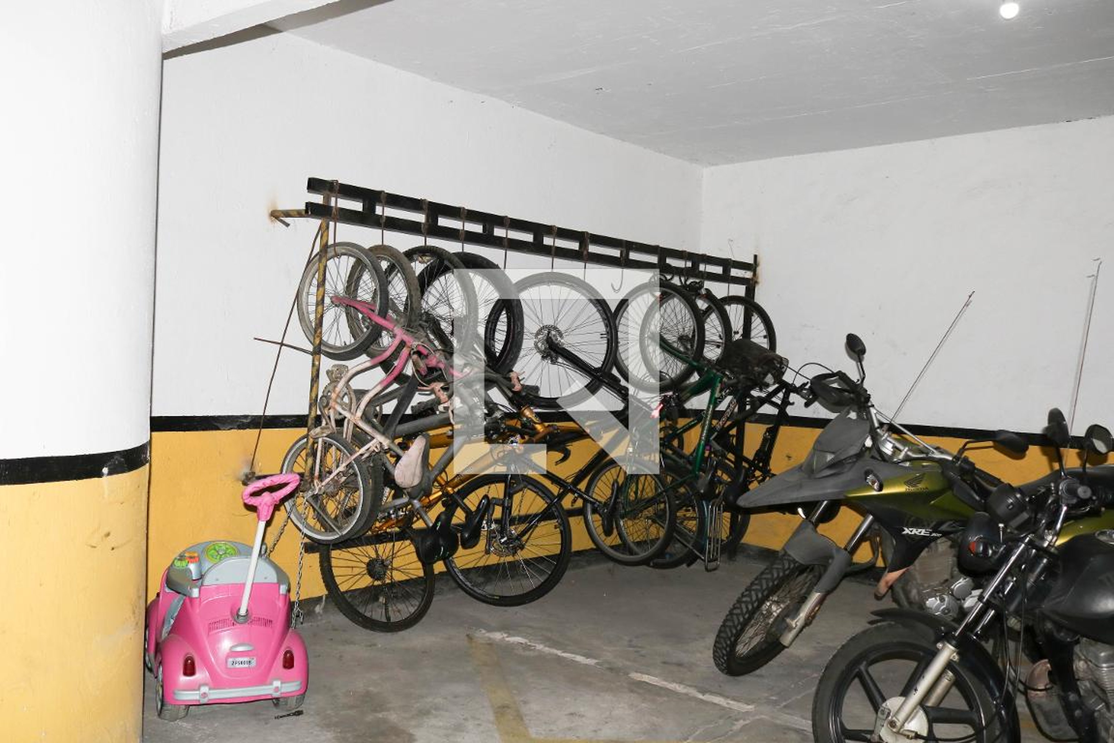 Bicicletario - Edifício Visconde de Tocantins