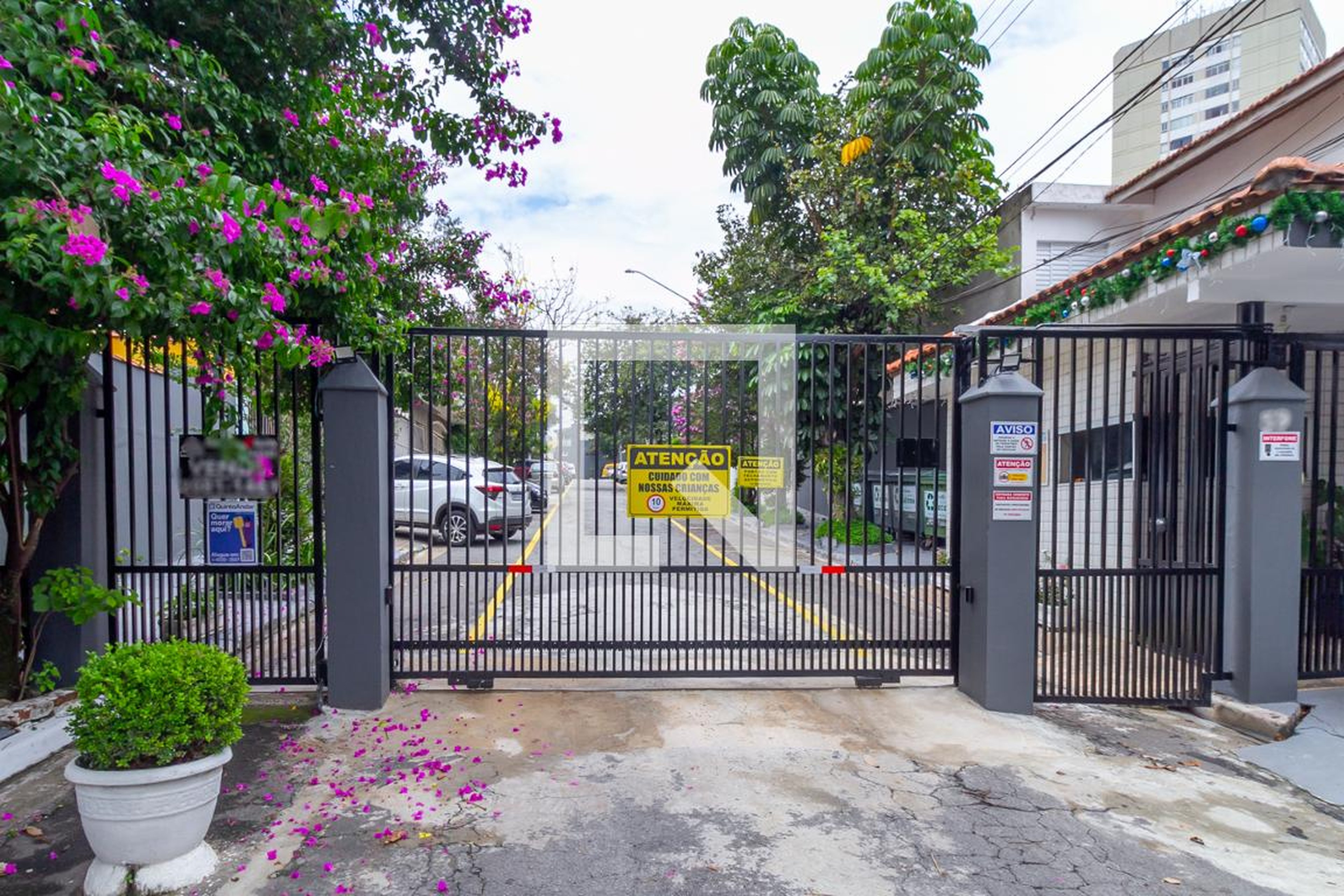 Fachada do Condominio Condomínio em Rua Santana do Araguaia, 159