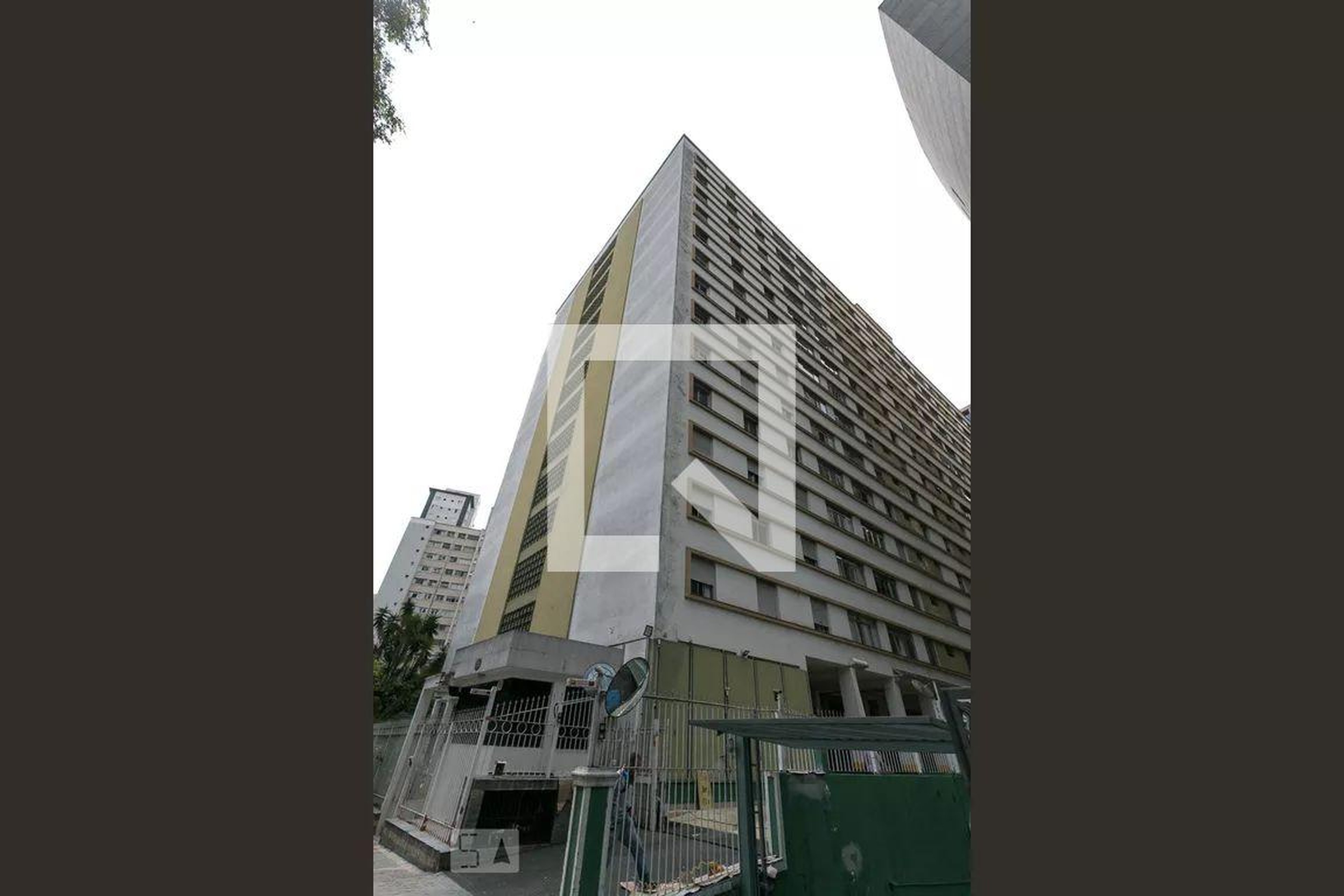 Fachada Condomínio em Rua Doutor Plínio Barreto, 229