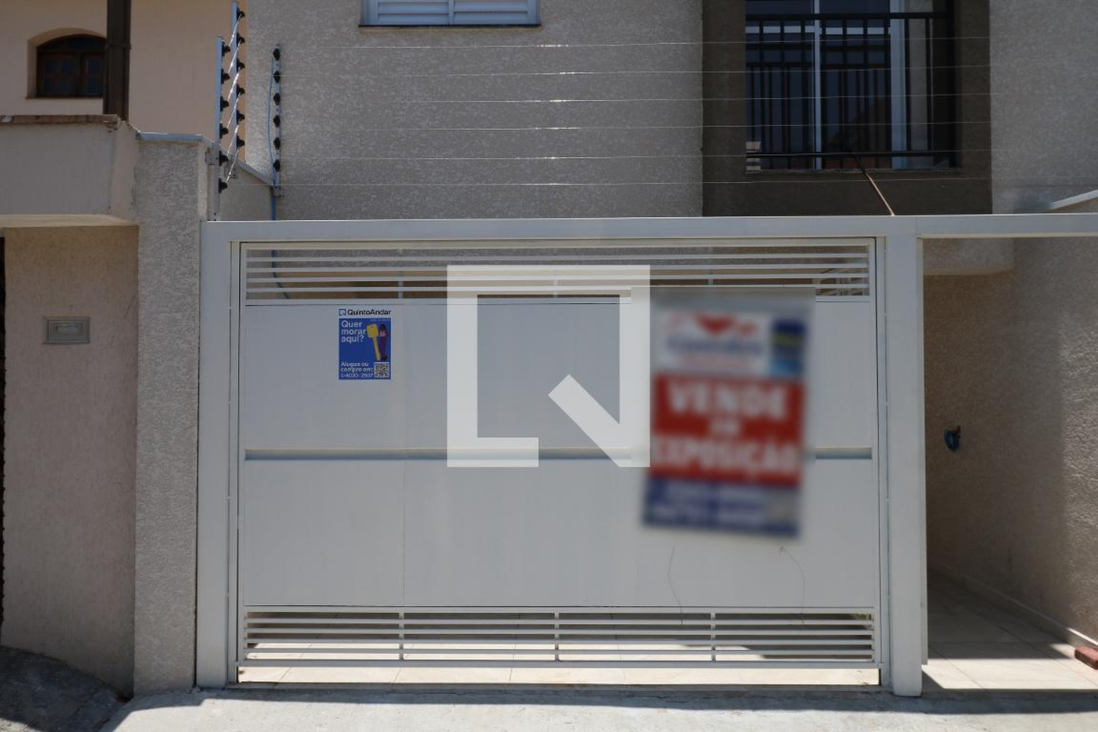 Fachada Condomínio em Rua Campo Belo do Sul, 336