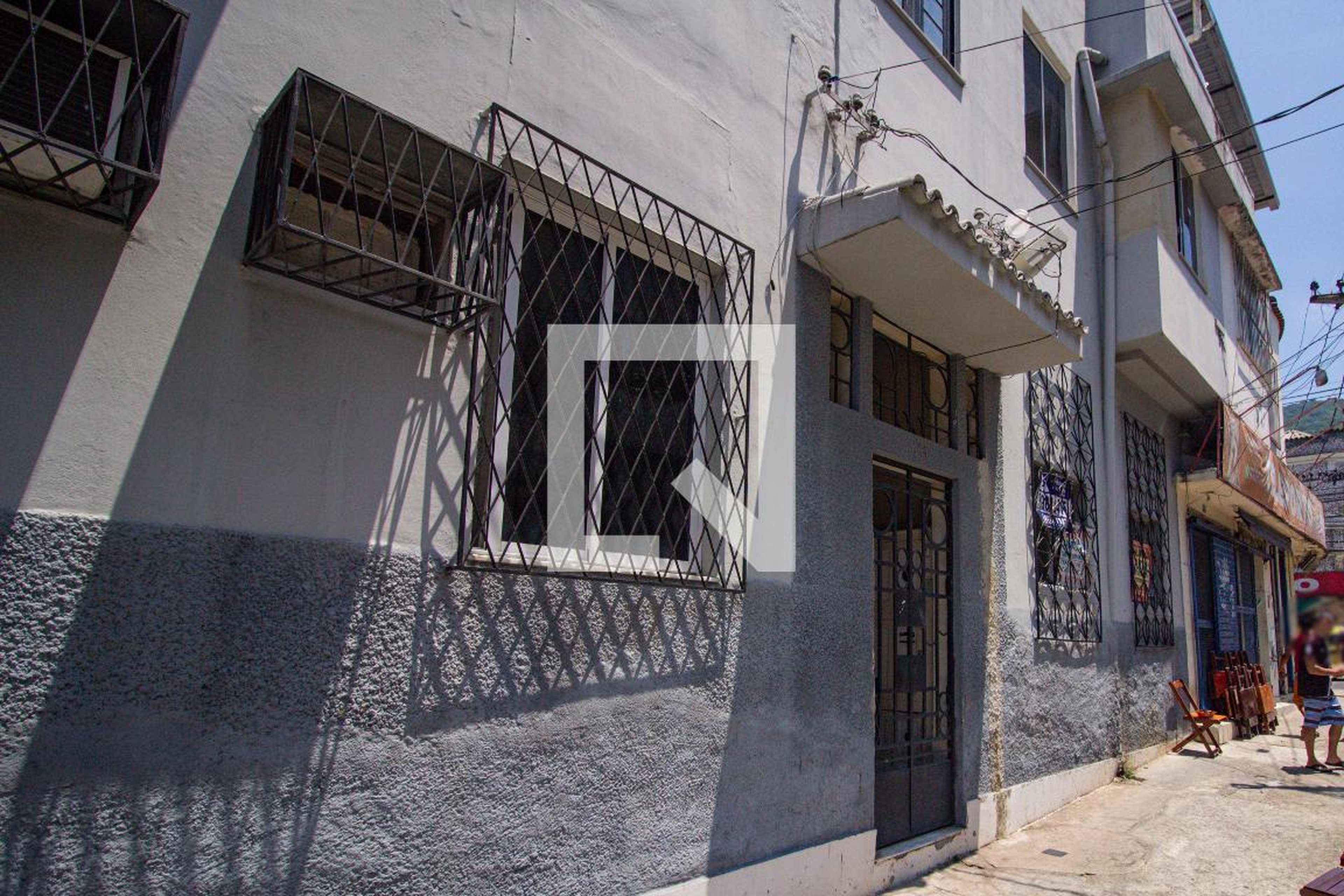 Fachada Condomínio em Rua Sampaio Viana, 24