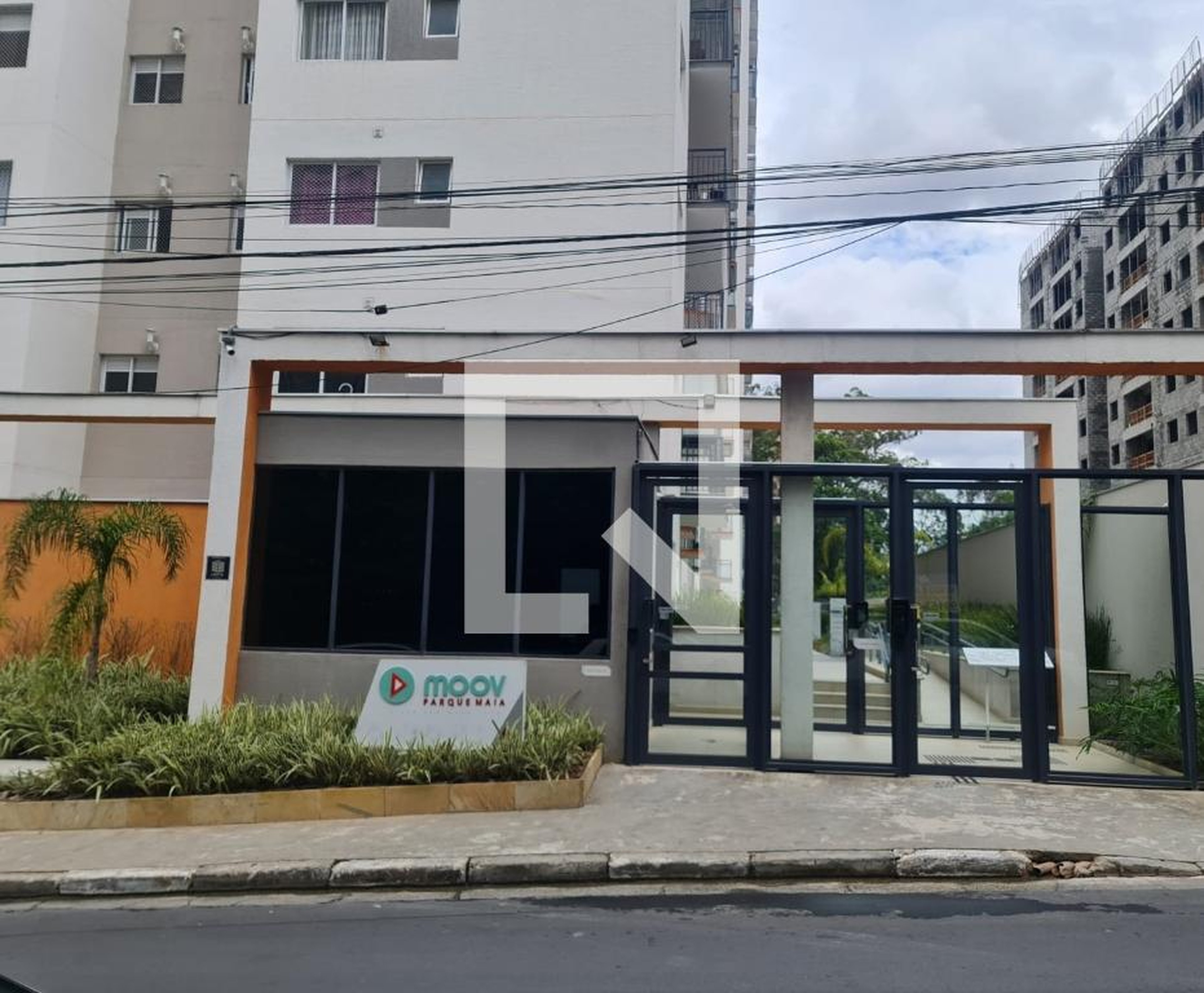 Fachada do predio Condomínio Moov Parque Maia