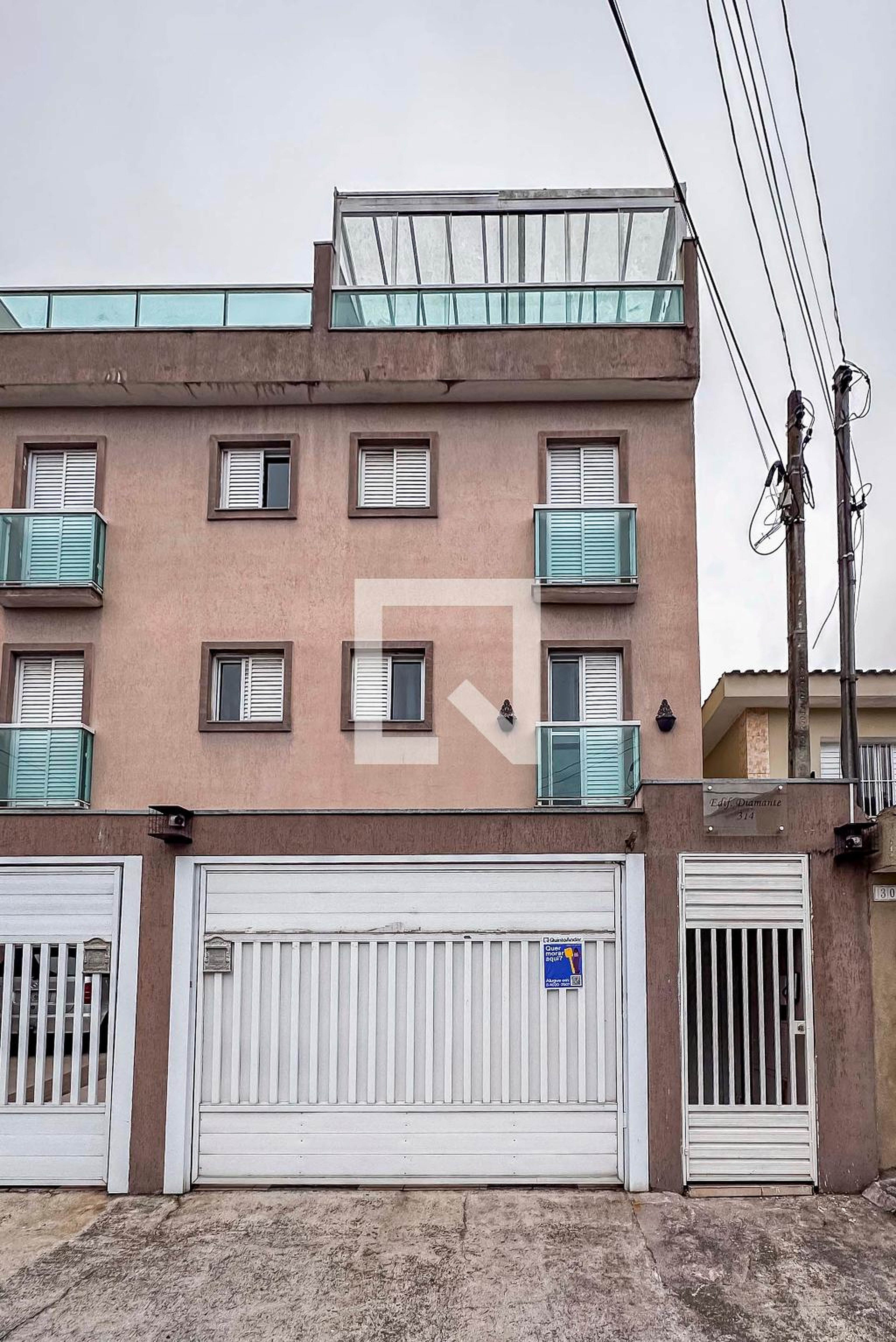 Fachada Condomínio em Rua Dias da Silva, 314