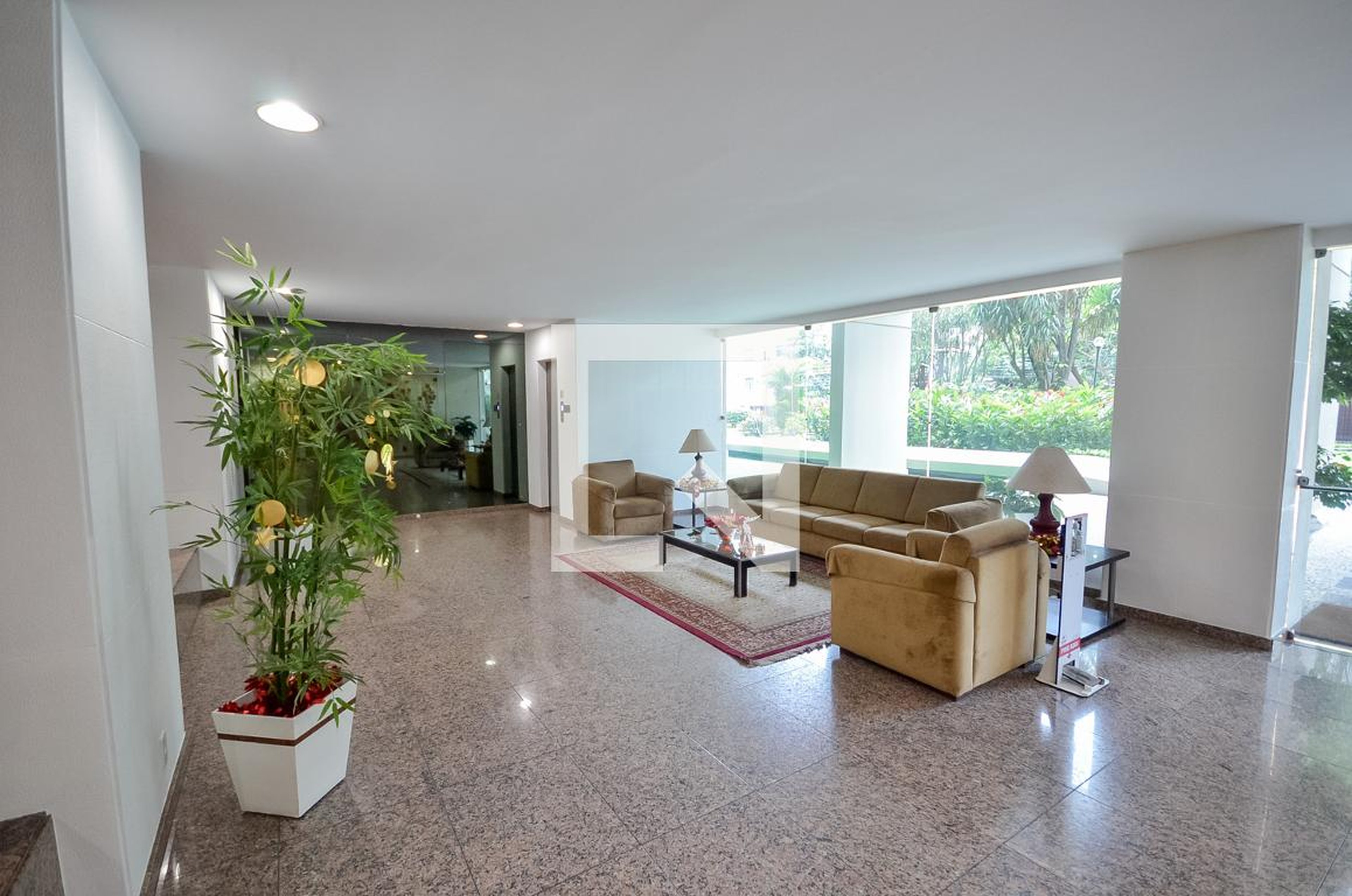 Hall - Edificio Tour Des Champs