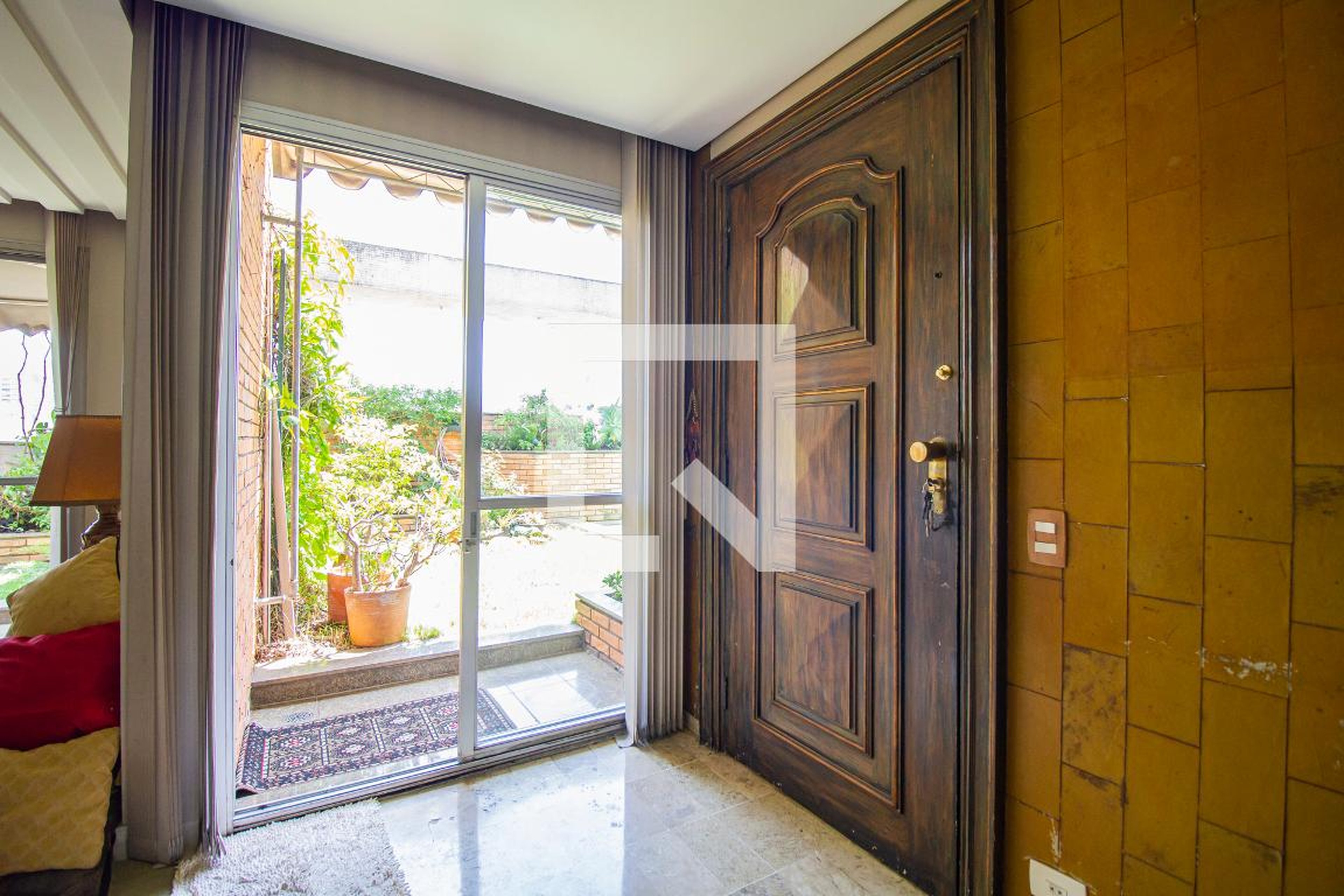 Hall de entrada - Edifício Mansão Bonnard