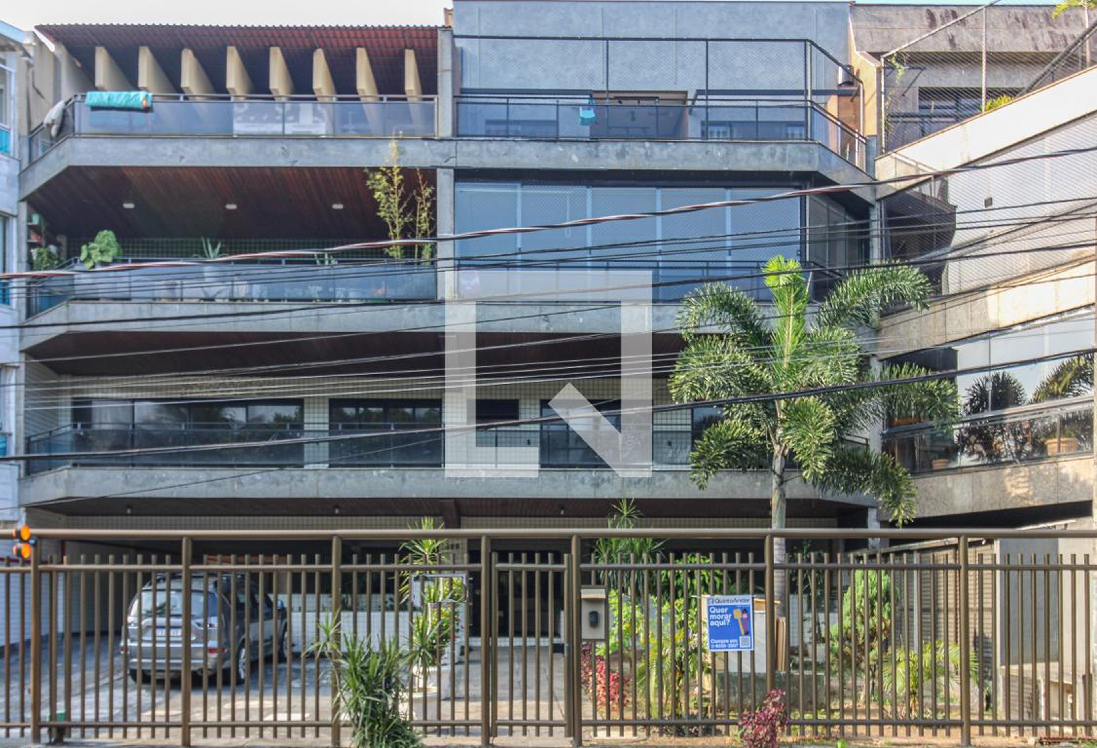 Fachada Condomínio em Rua Professor Hermes Lima, 600