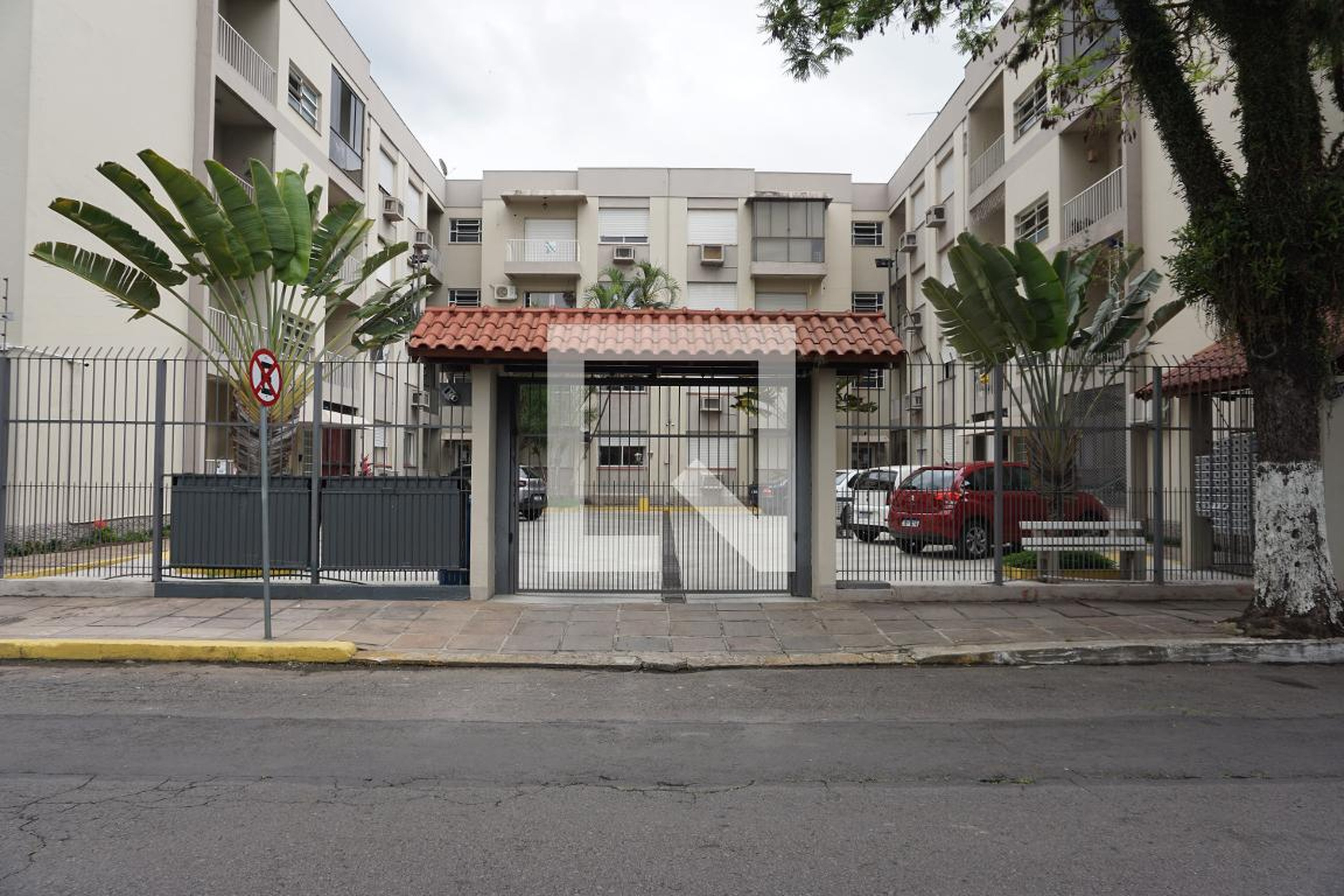 Fachada do Prédio Condomínio em Rua Santo Antônio, 957