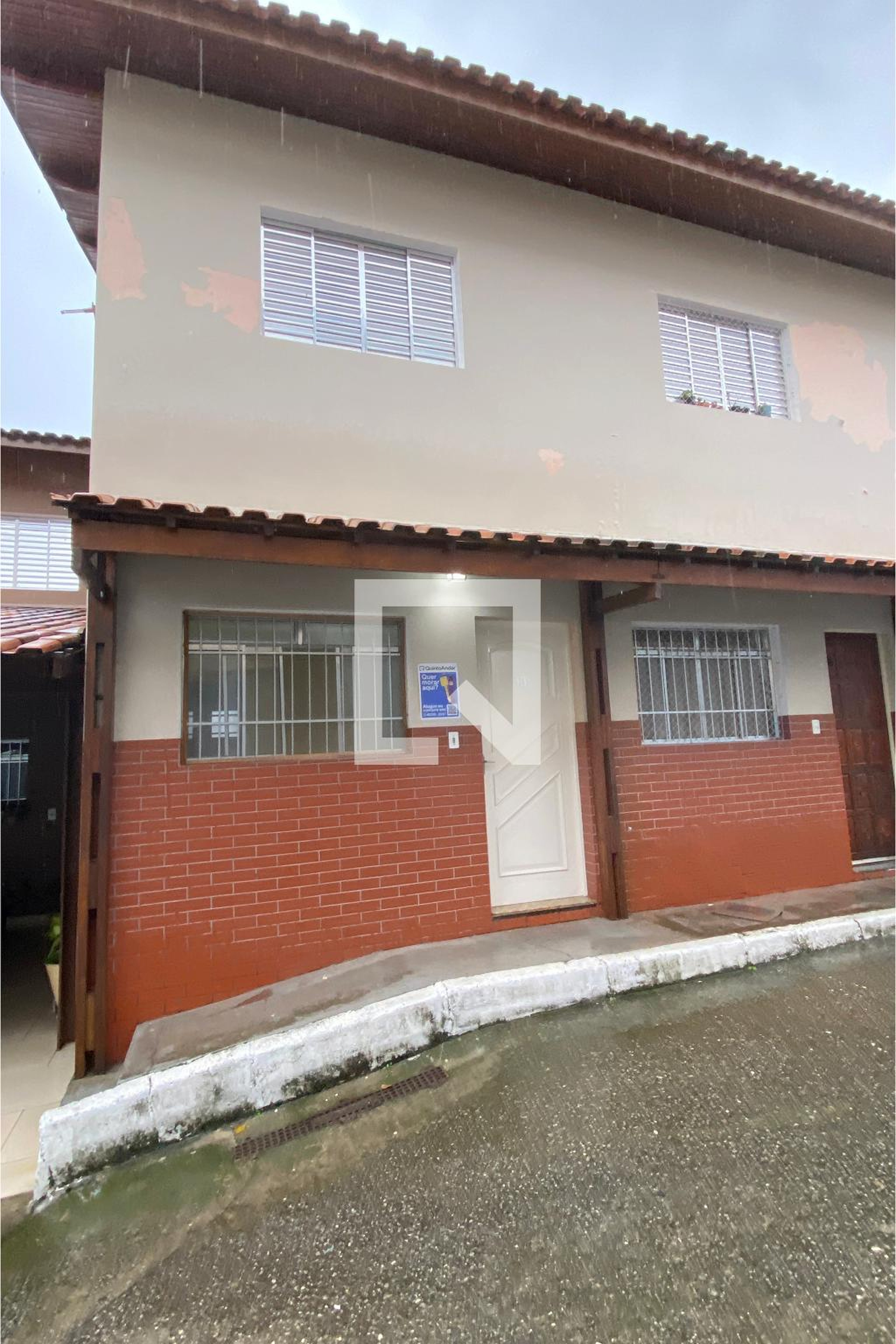 Fachada Condomínio em Rua Alberto José da Mota, 6