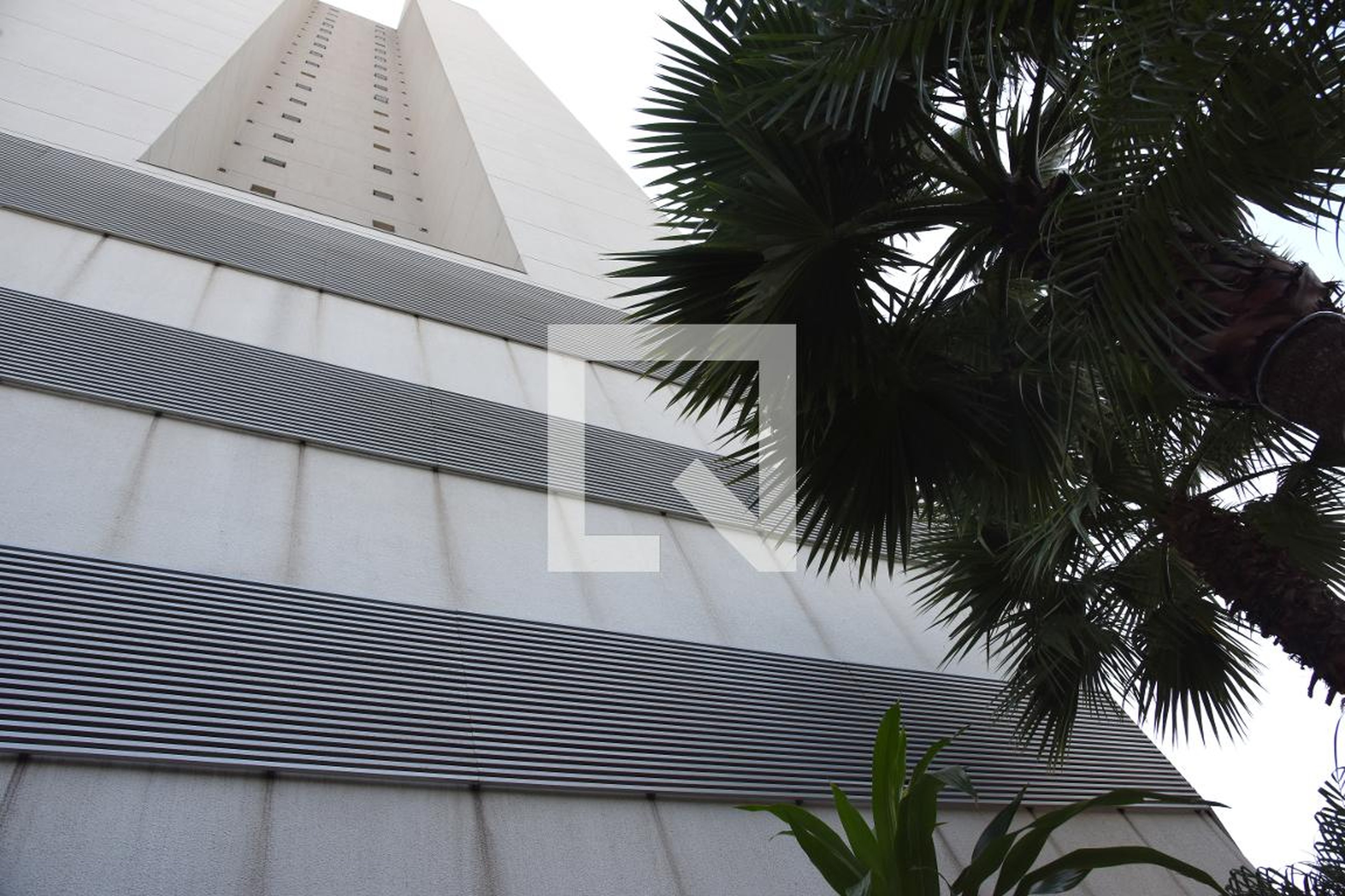 Fachada do Prédio Condomínio Living Exclusive