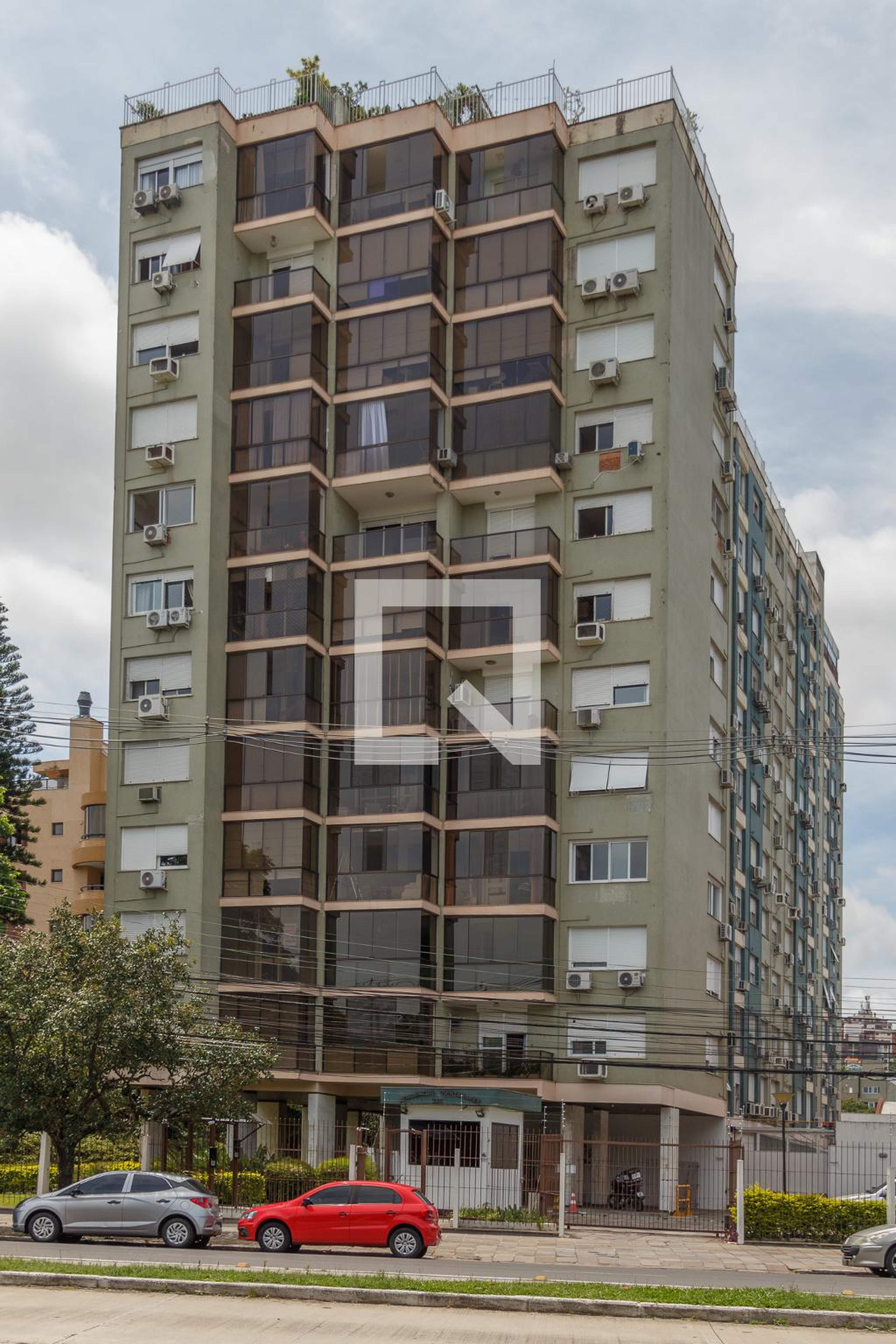 Fachada Edifício Residencial Quintanares