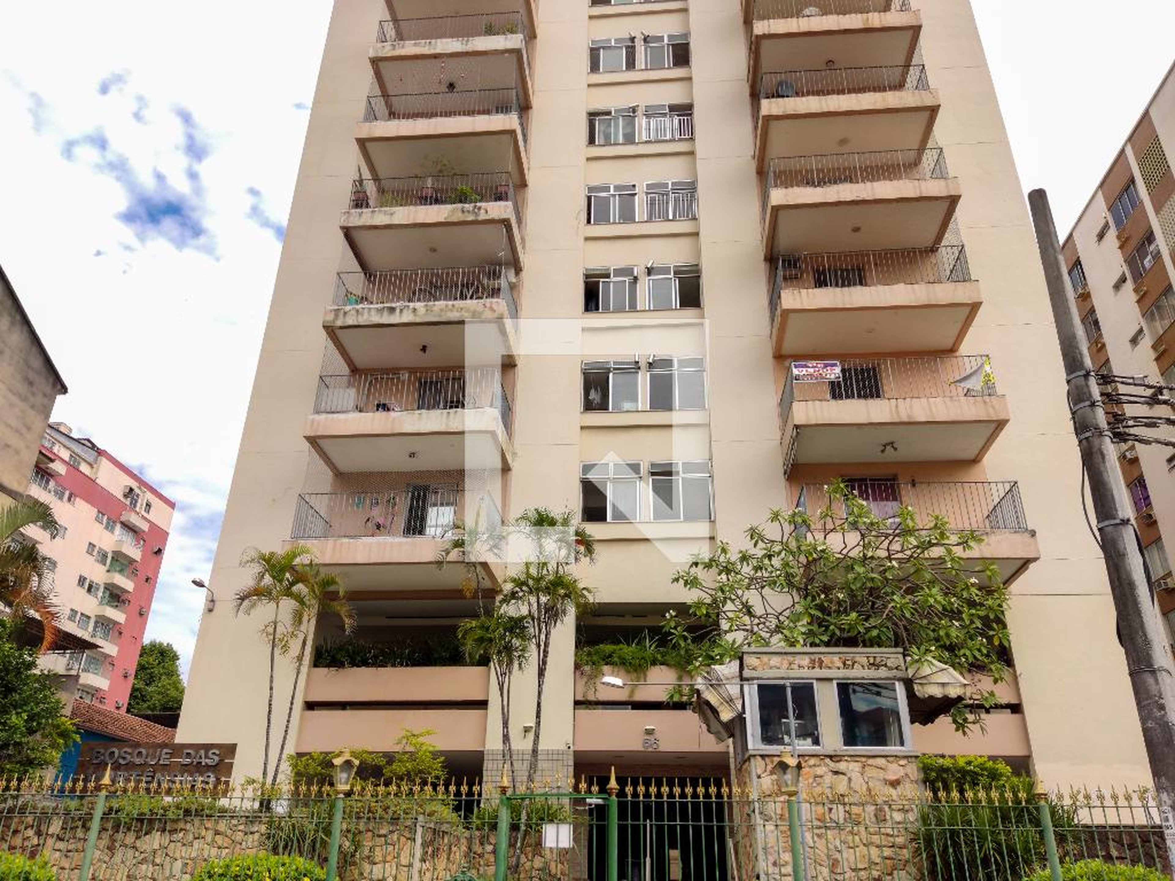 Fachada do Condomínio Condomínio Bosque das Hortências