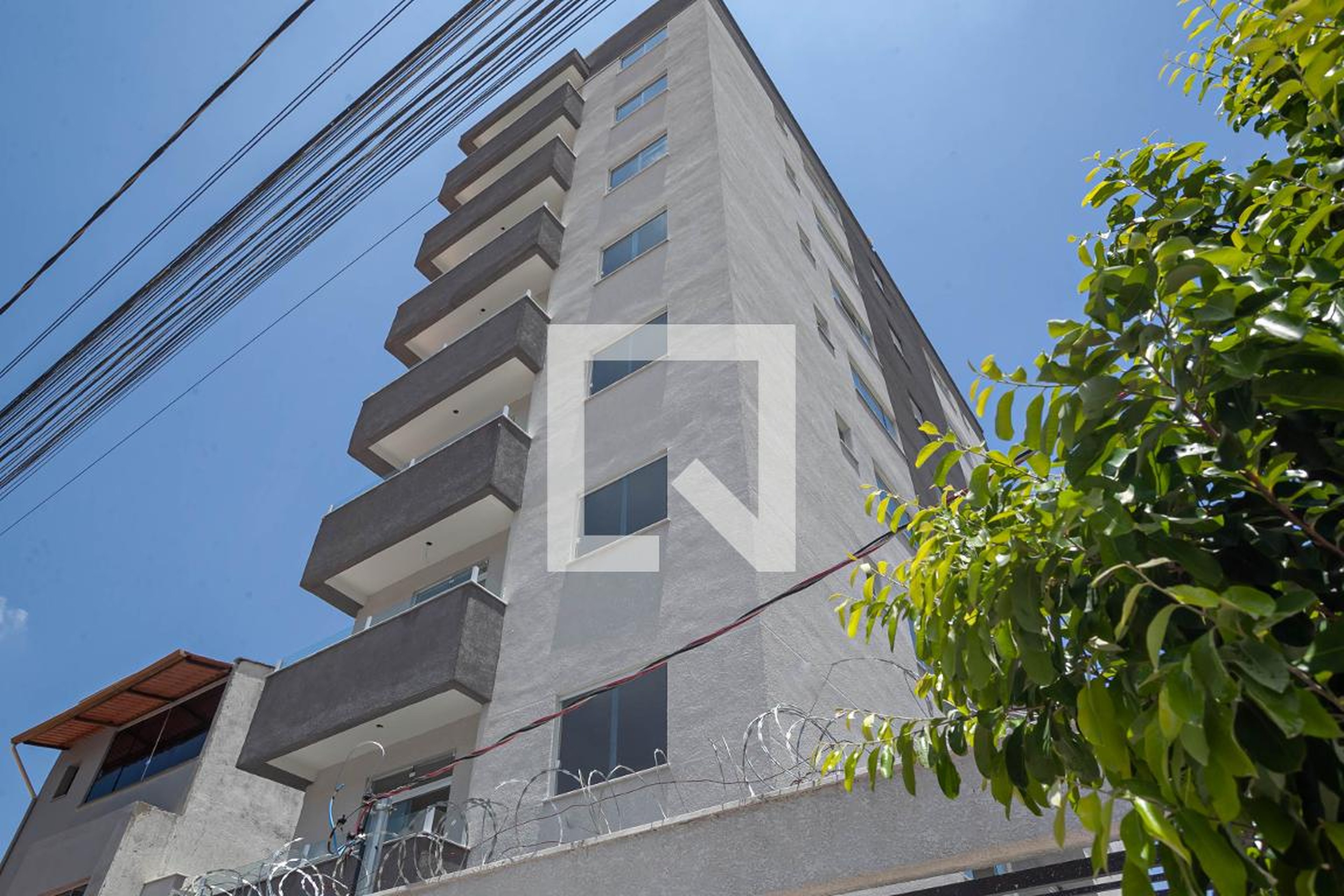 Fachada Condomínio em Alameda dos Pintassilgos, 338