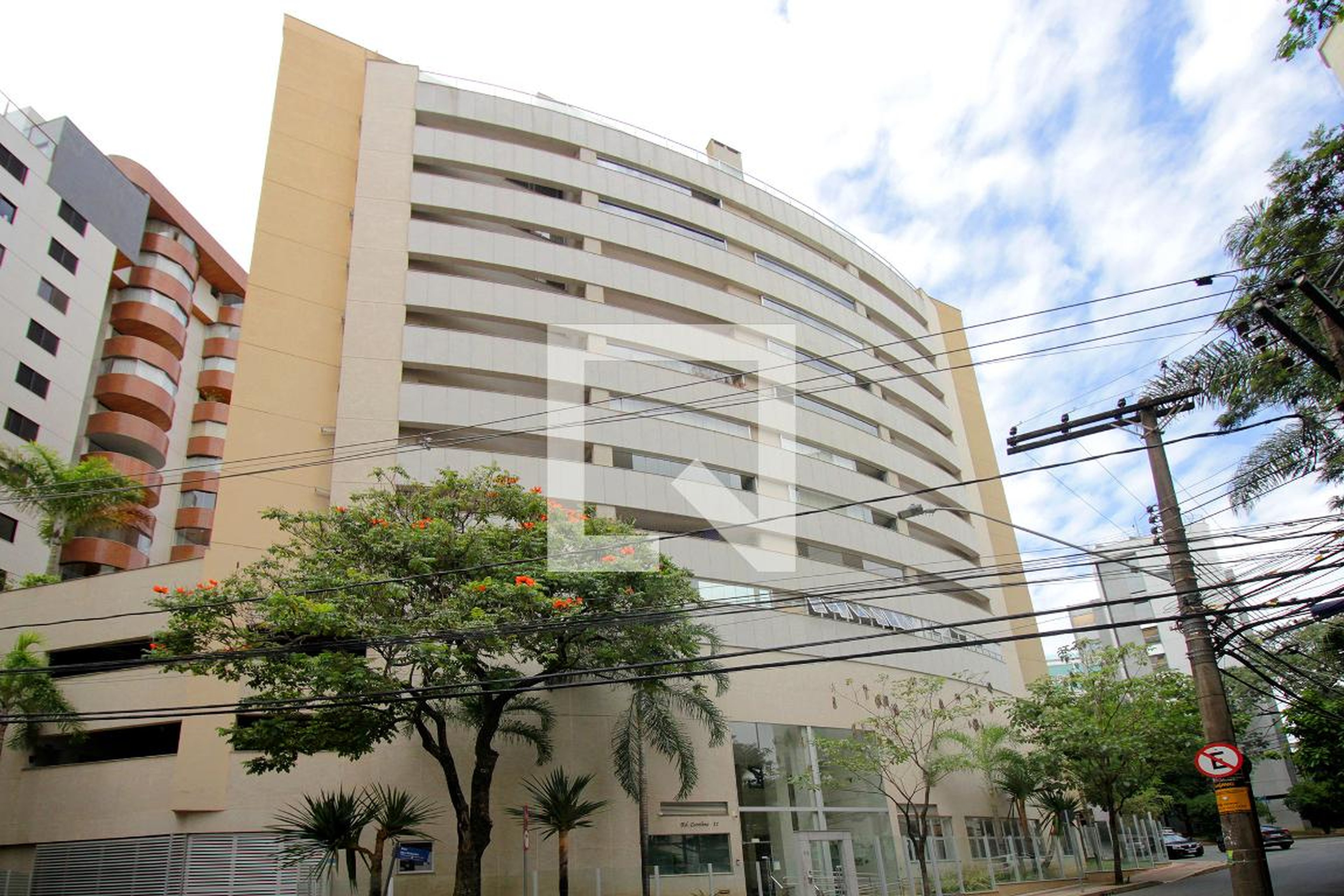 Fachada do Prédio Condomínio Ana Carolina