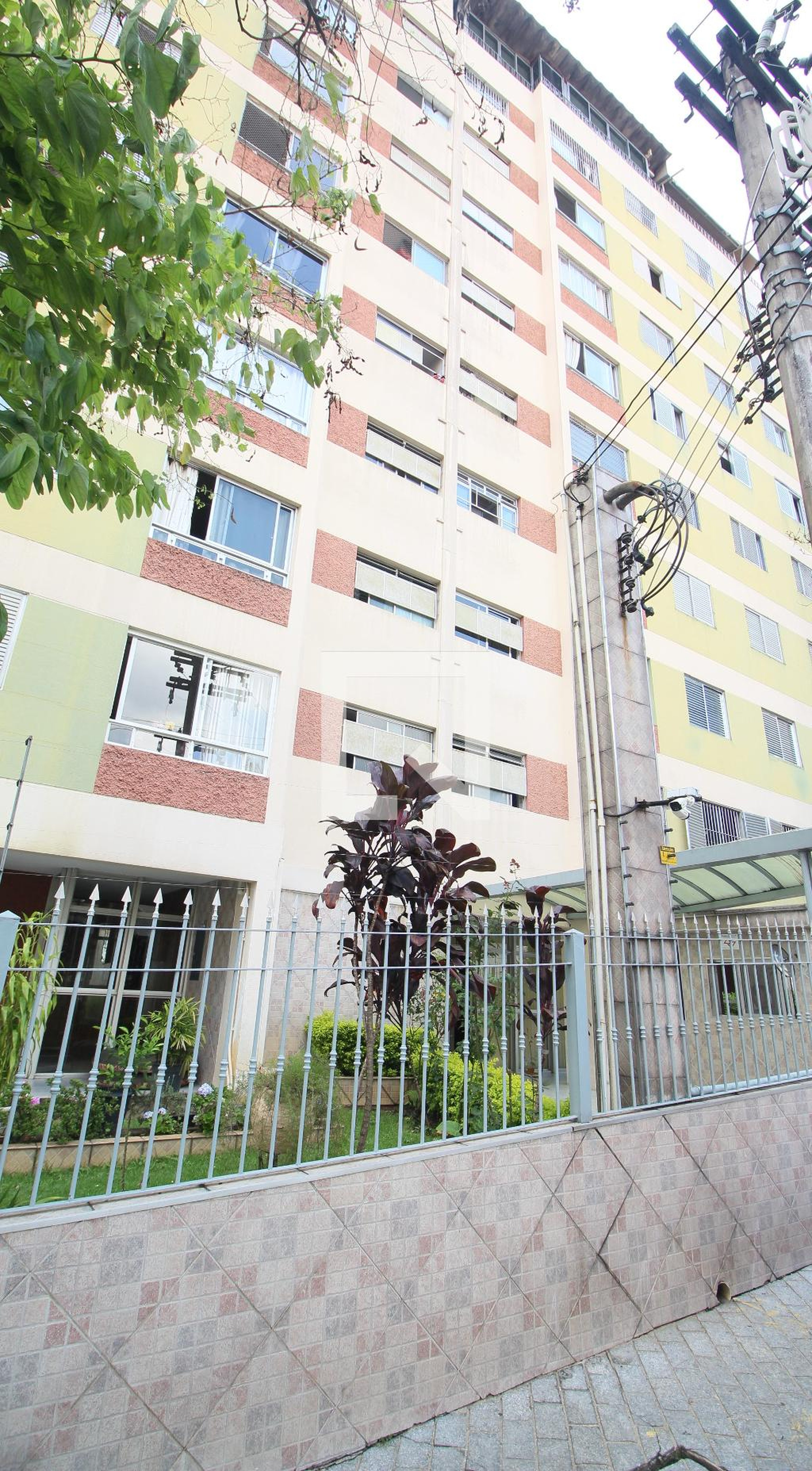 Fachada Condomínio Guaraiuva