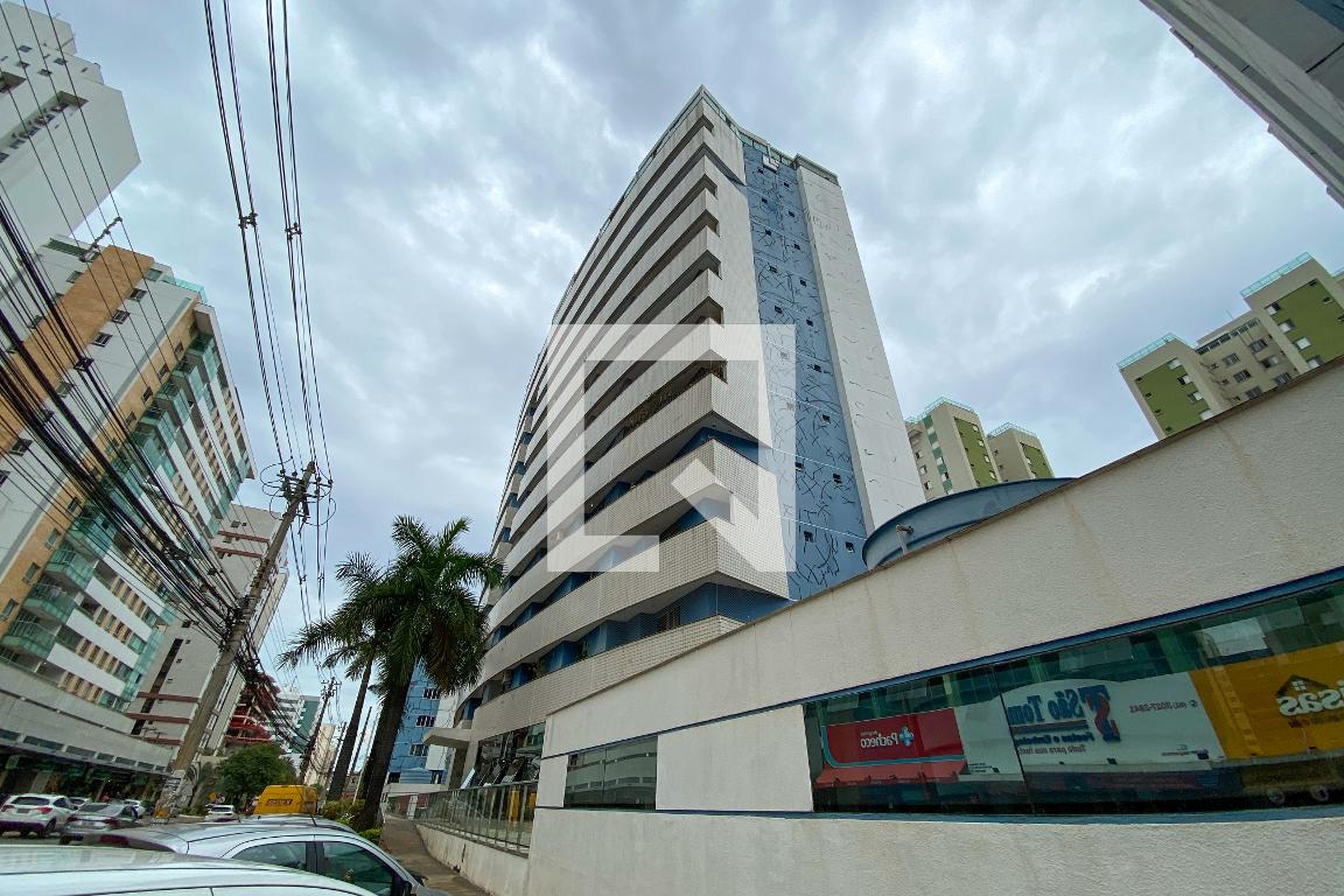 Fachada Condomínio em Avenida das Araucárias, 110