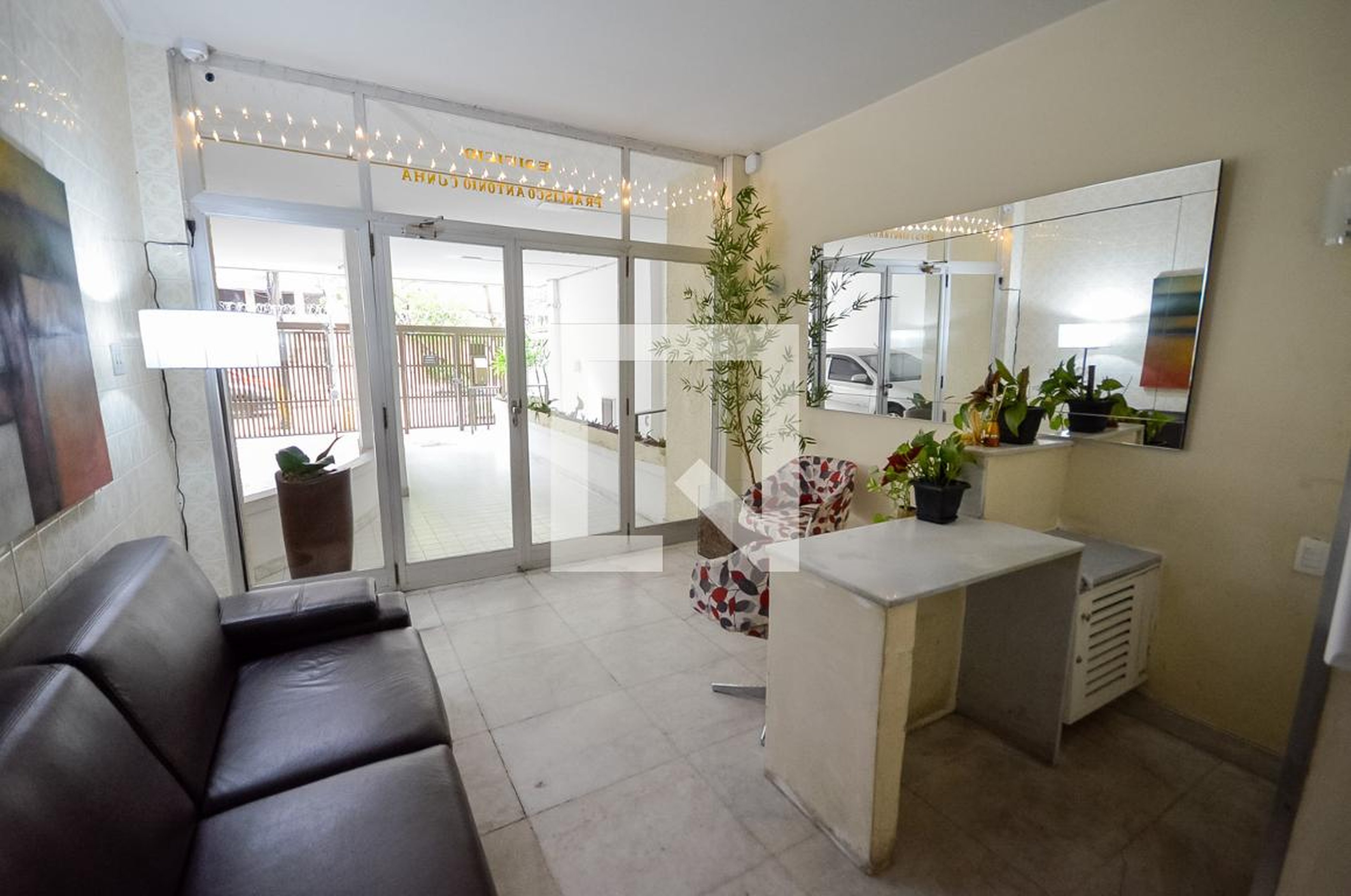 Hall - Edifício Francisco Antônio Cunha