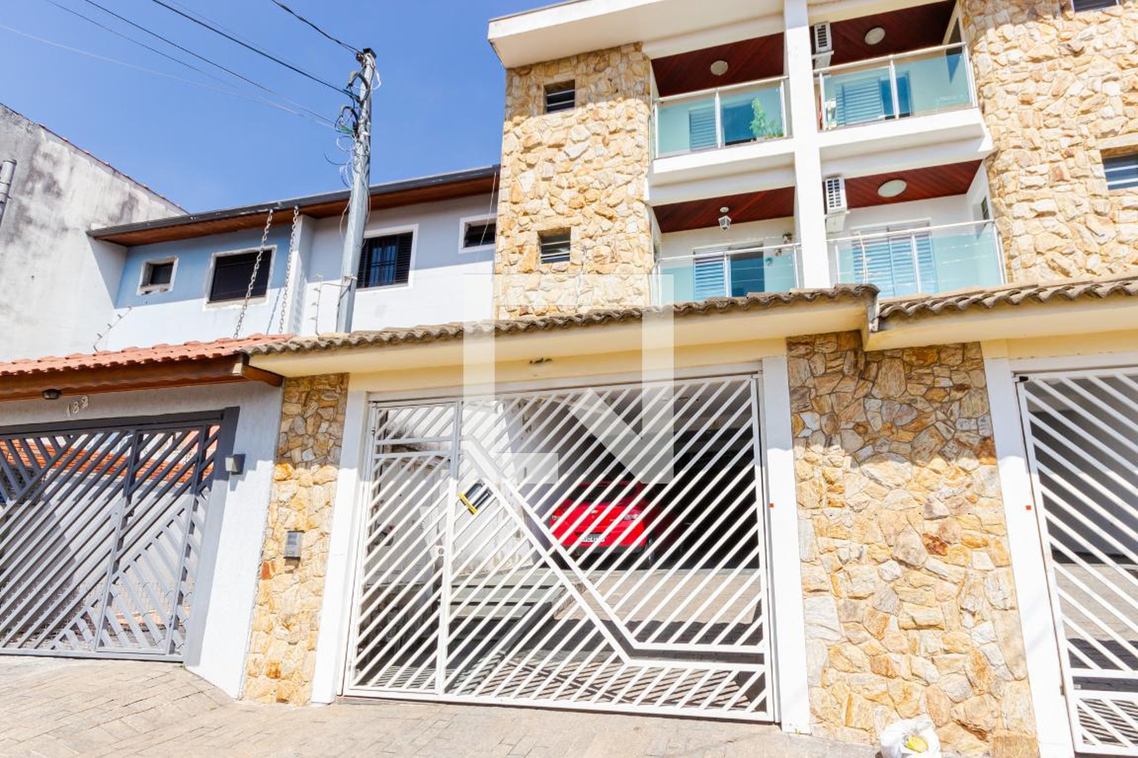 Fachada Condomínio em Rua Santa Maria Goretti, 178