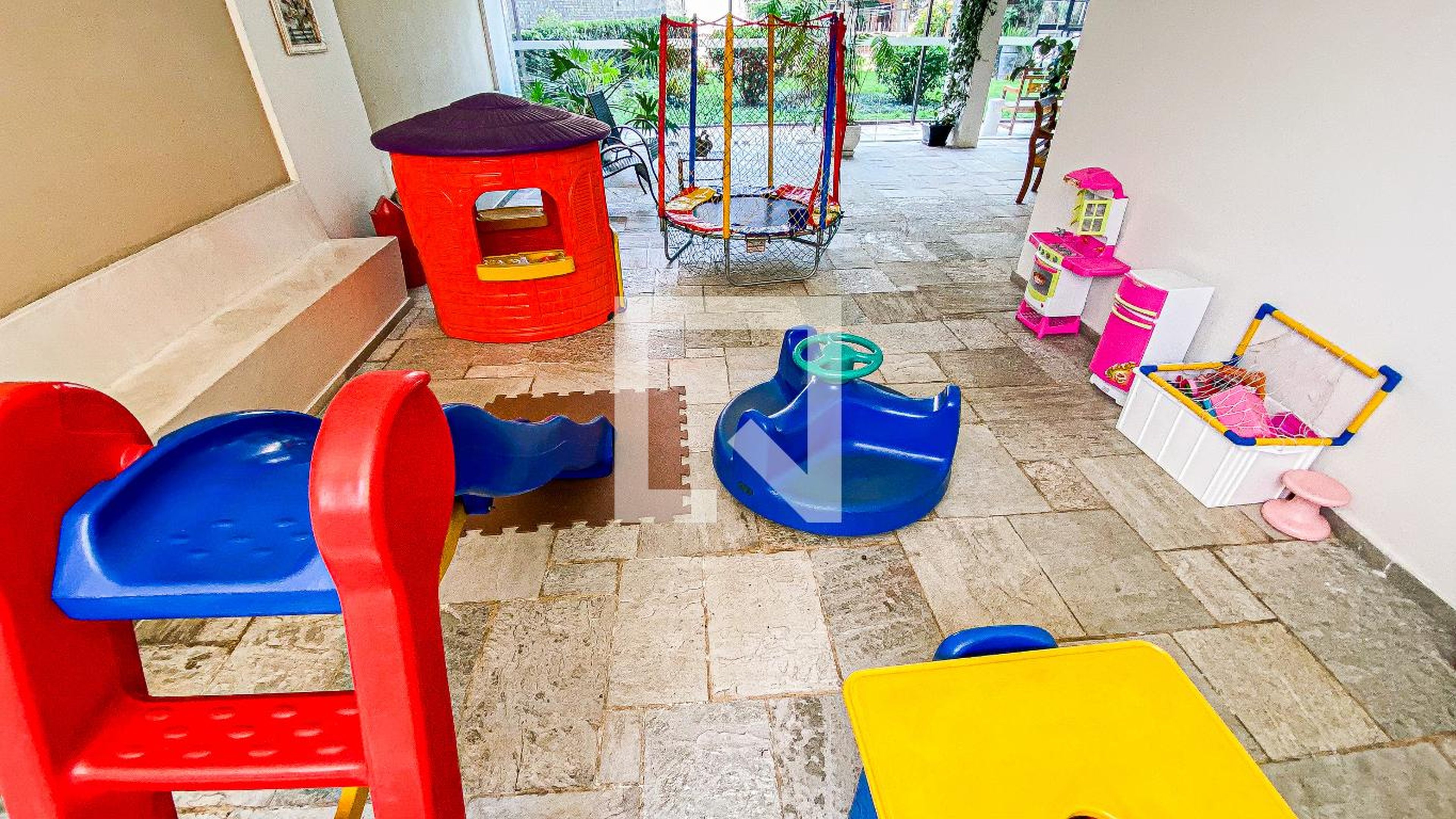 Playground - Edificio Kennedy