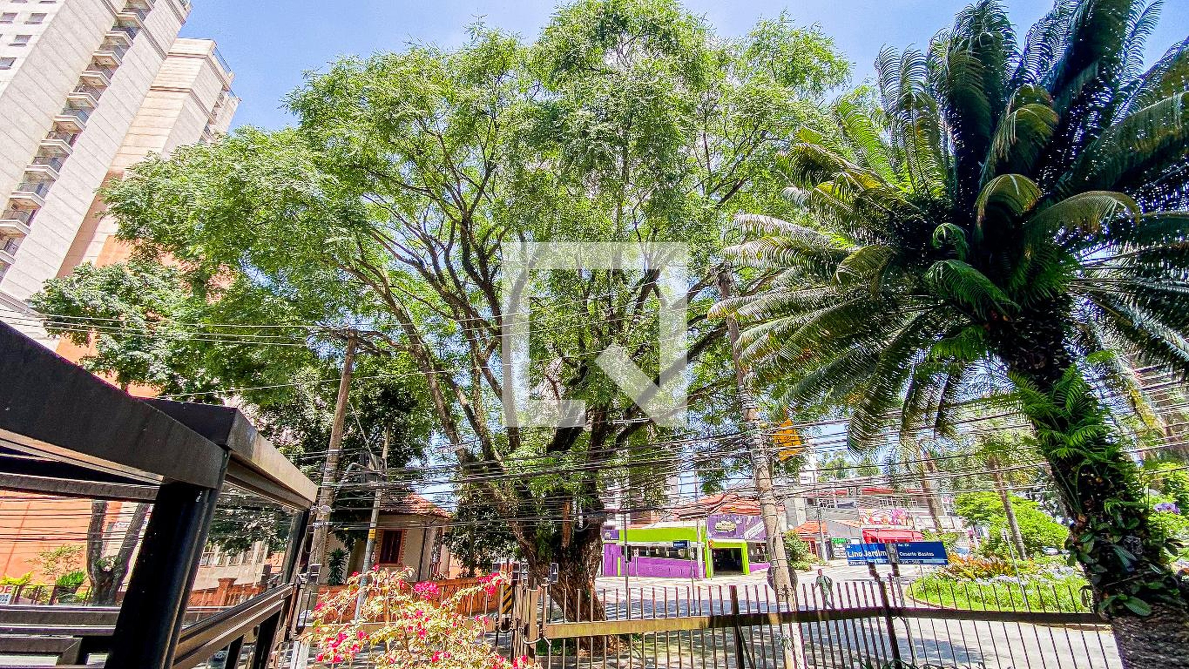 Entrada - Edificio Kennedy