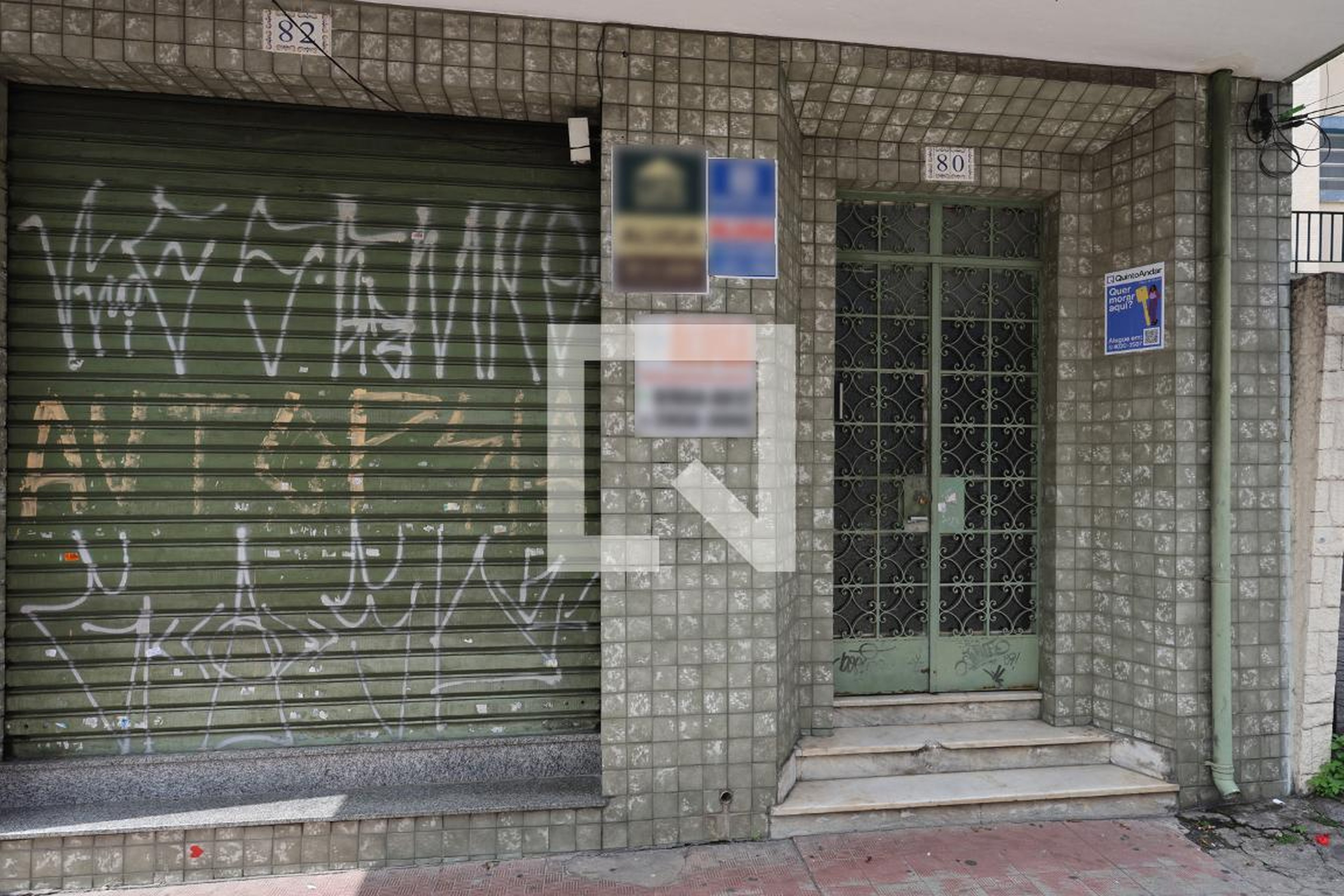 Fachada do condomínio Condomínio em Rua Conselheiro Saraiva, 80