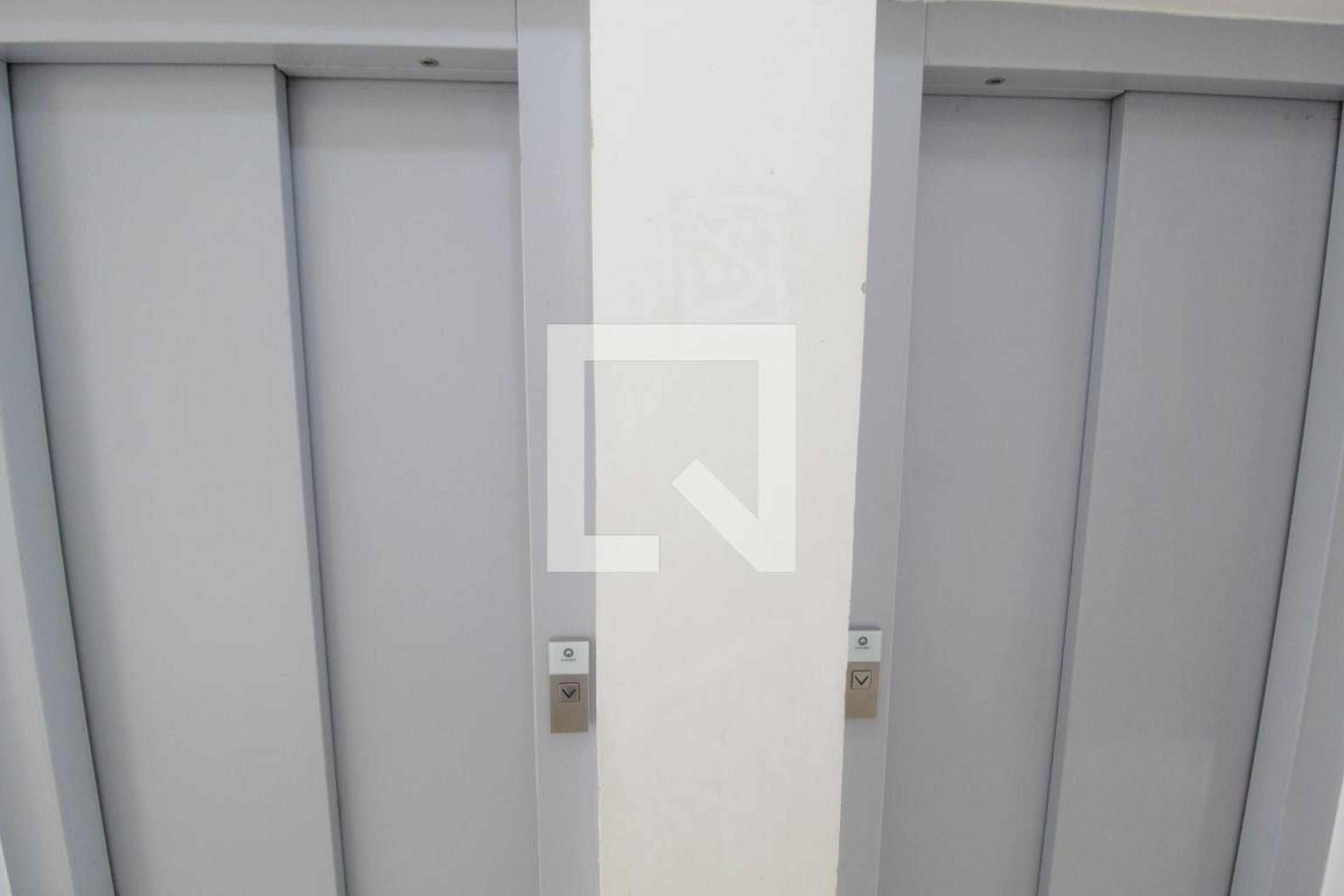 Elevador - Jardins Residence