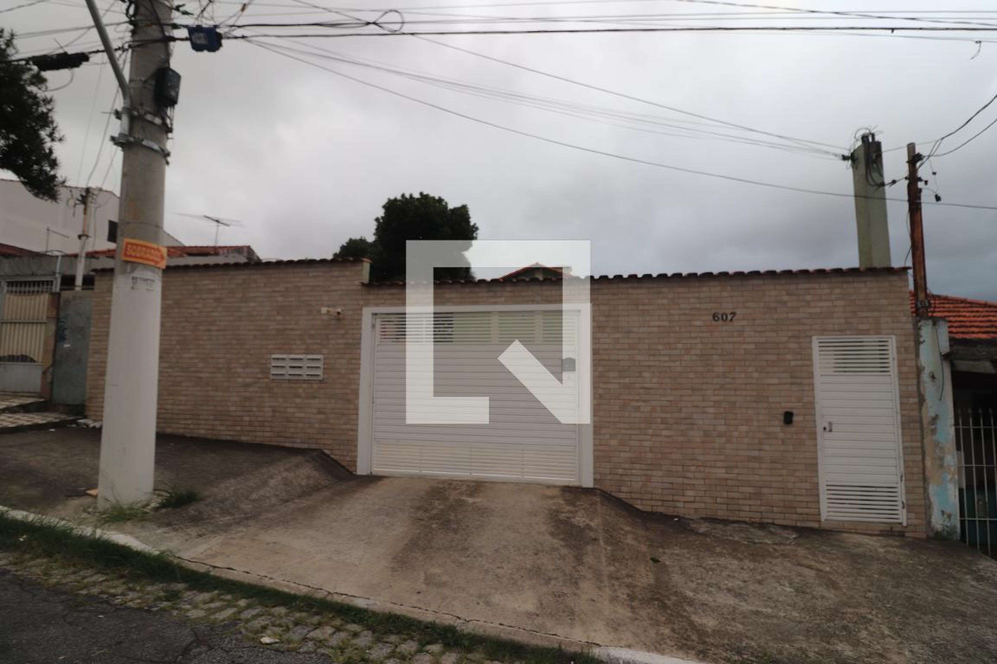 Fachada Condomínio em Rua Pedro Alegretti, 607