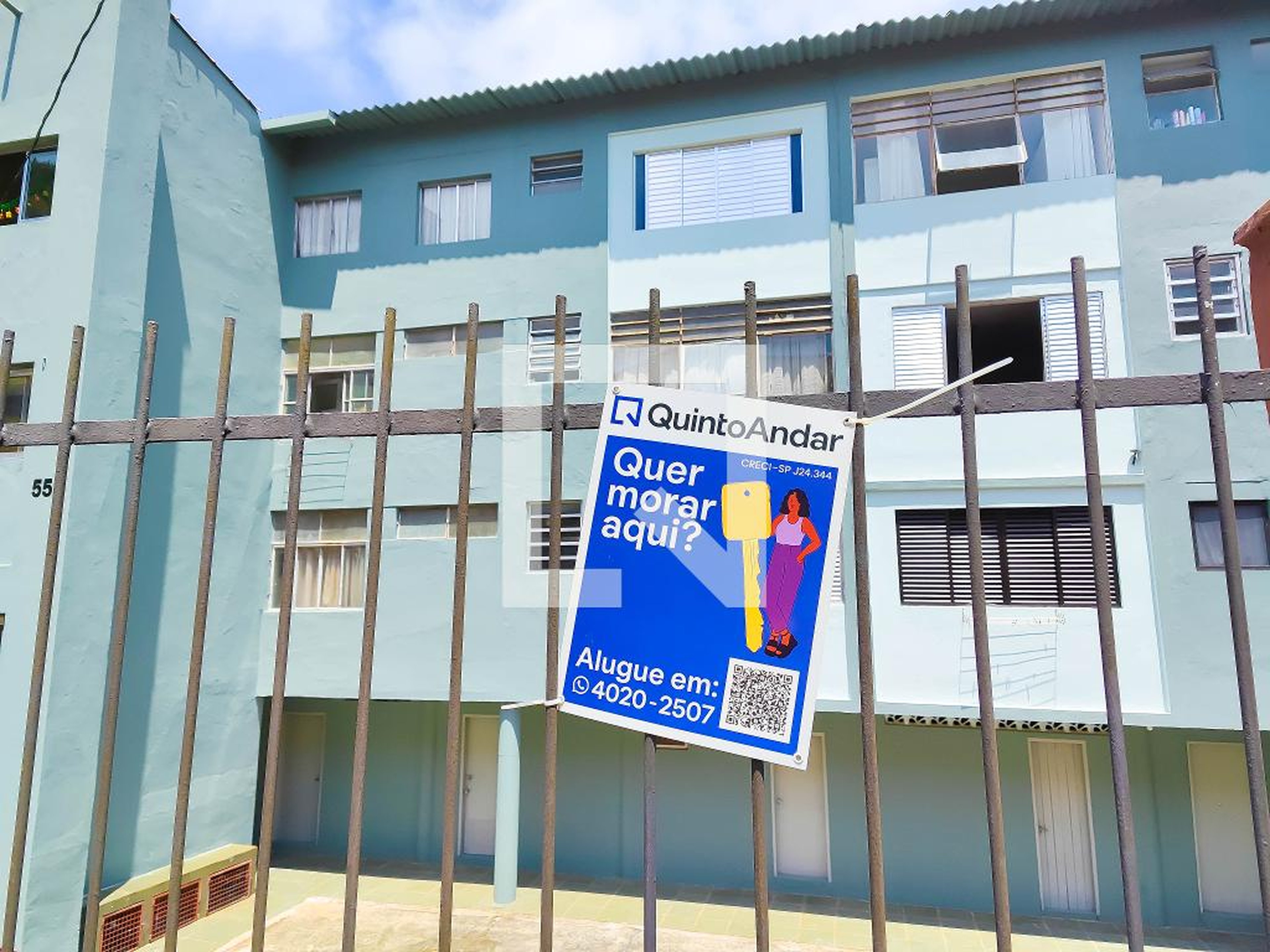 Fachada Condomínio em Rua Princesa Maria Amélia, 55