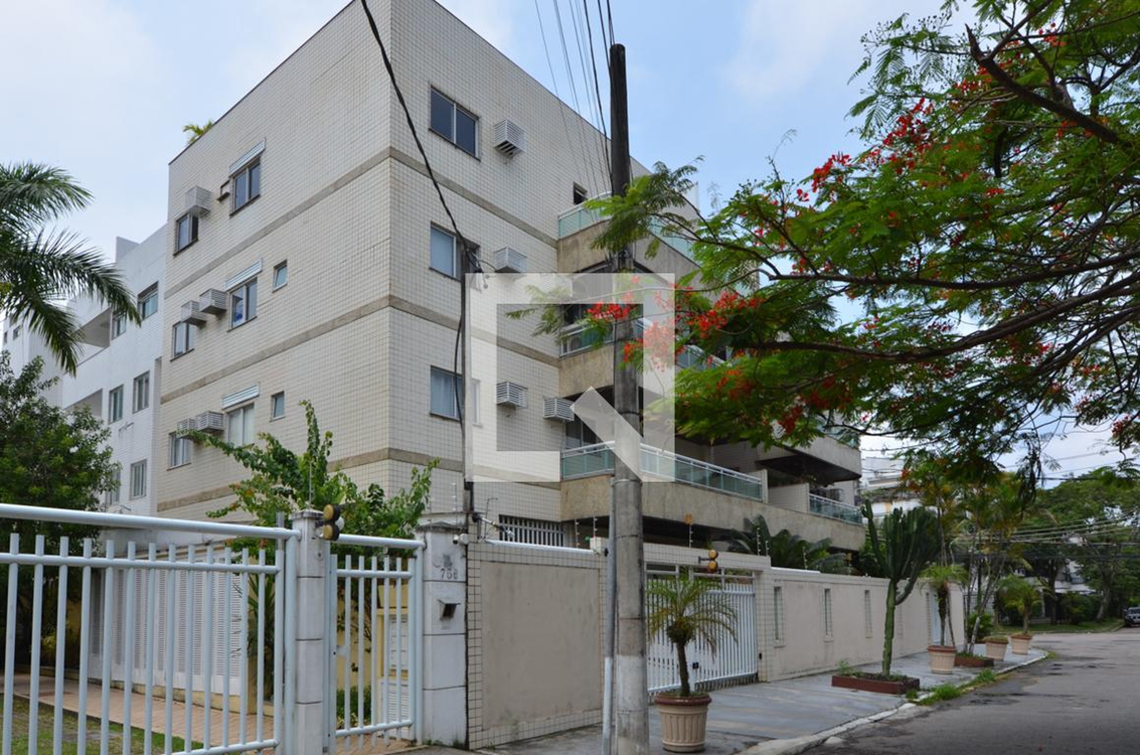 Fachada do Prédio Edifício Simonelle