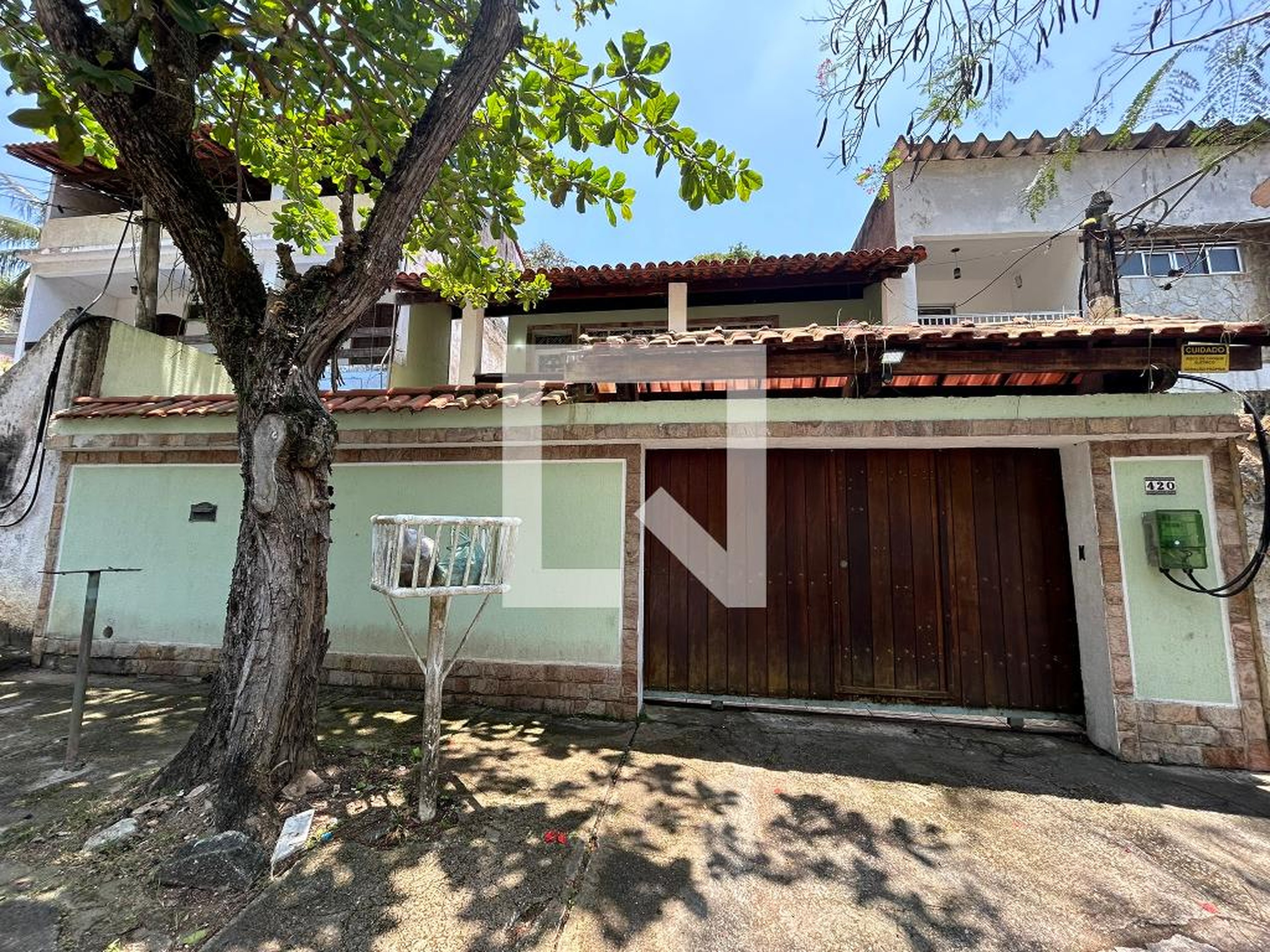 Fachada Condomínio em Rua Paulo Emílio Gomes, 420