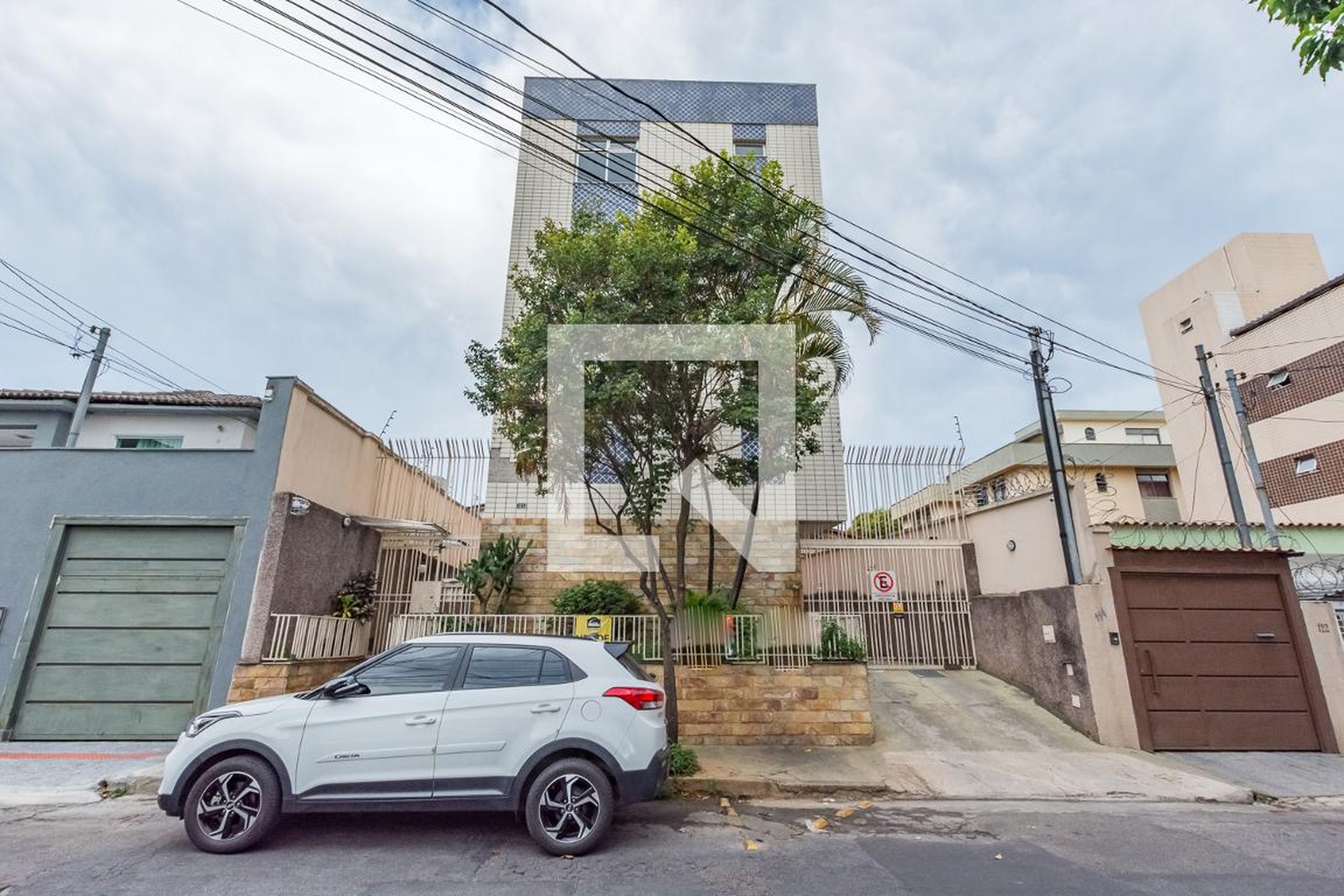 Fachada Edifício Delminda Goncalves Pereira