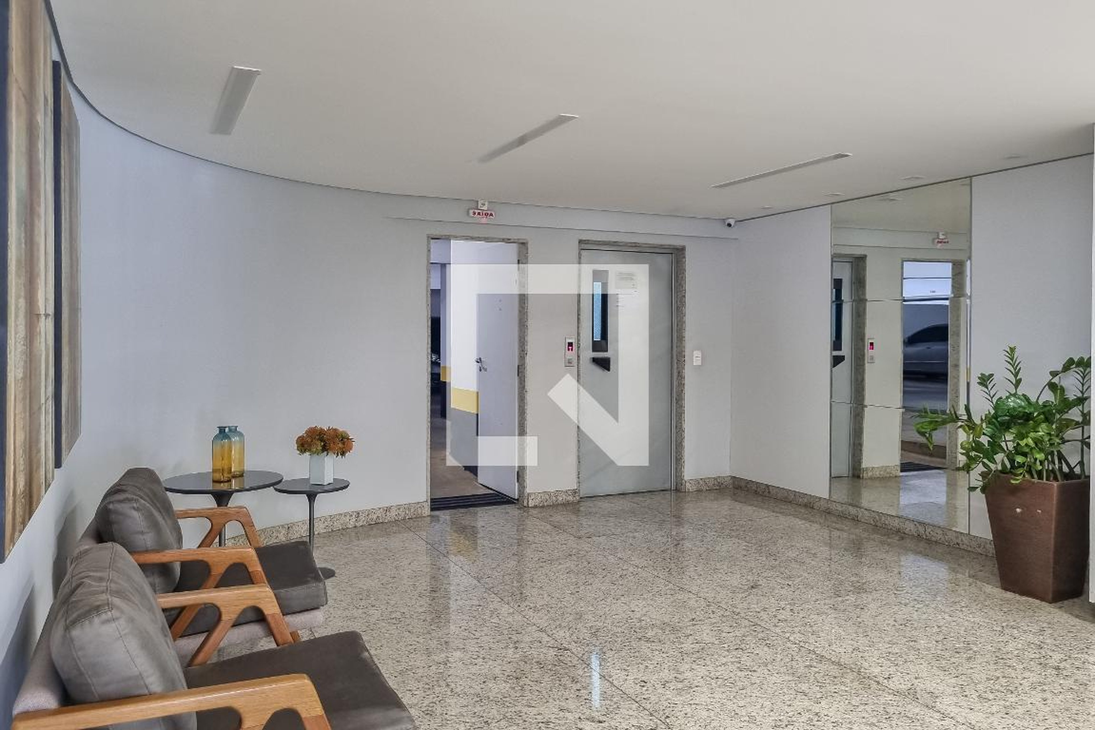 Hall social - Edifício Haroldo F. Porto