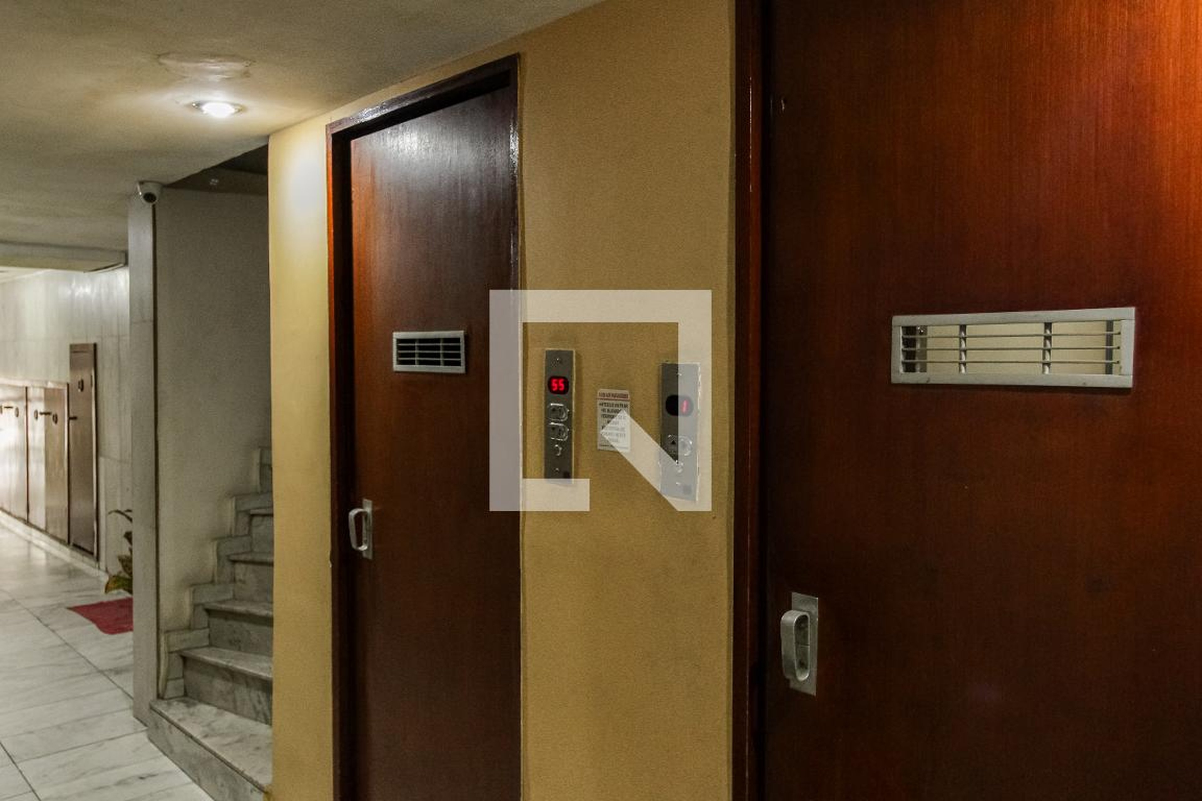 Elevador - Edifício Gama